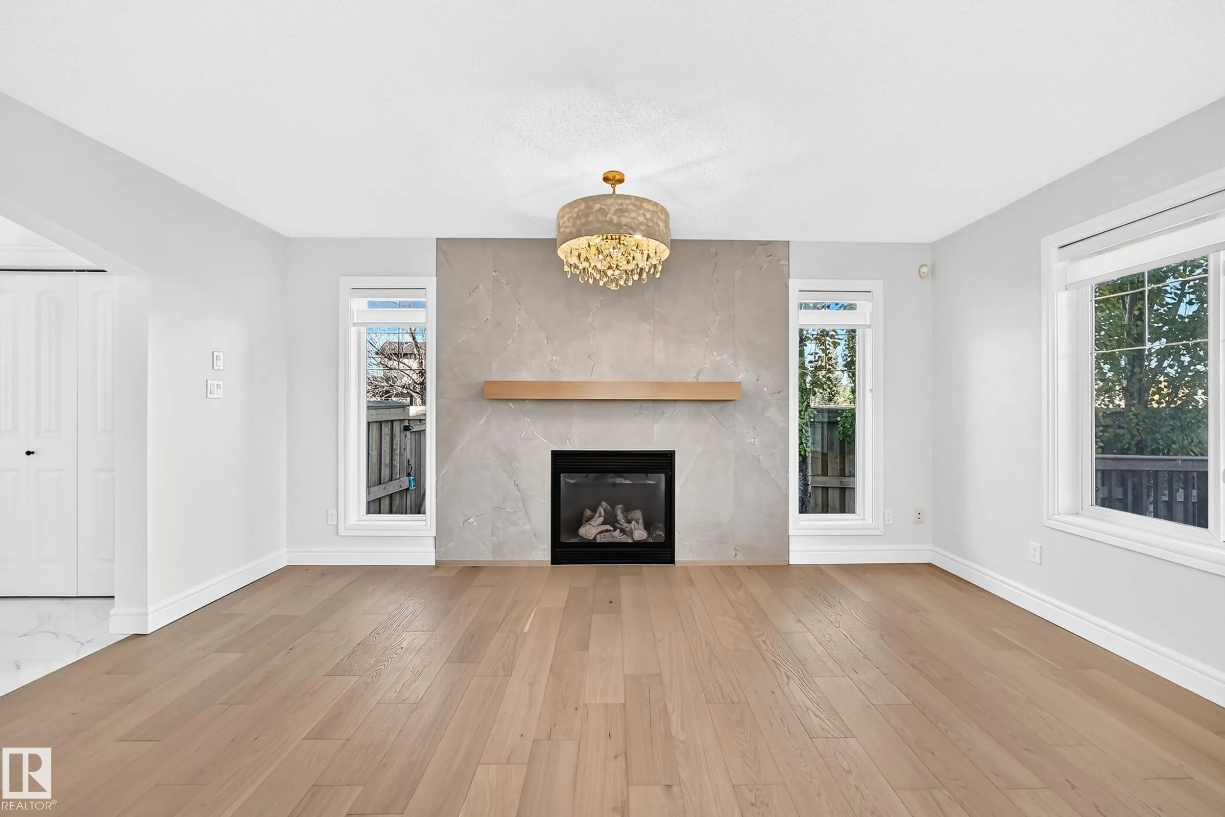 8509 SLOANE Crescent