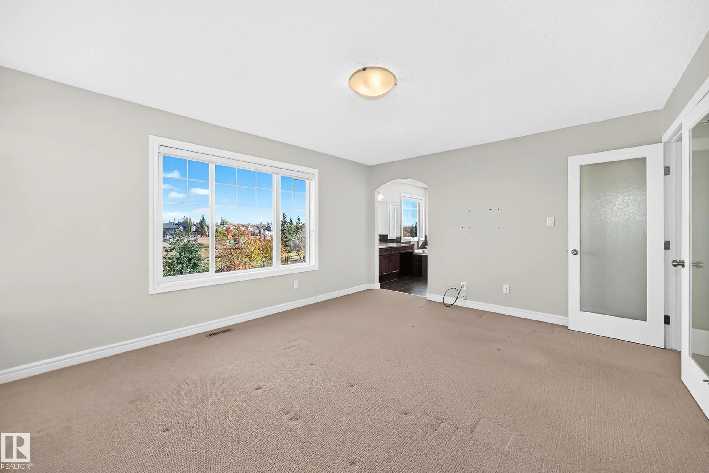 8509 SLOANE Crescent