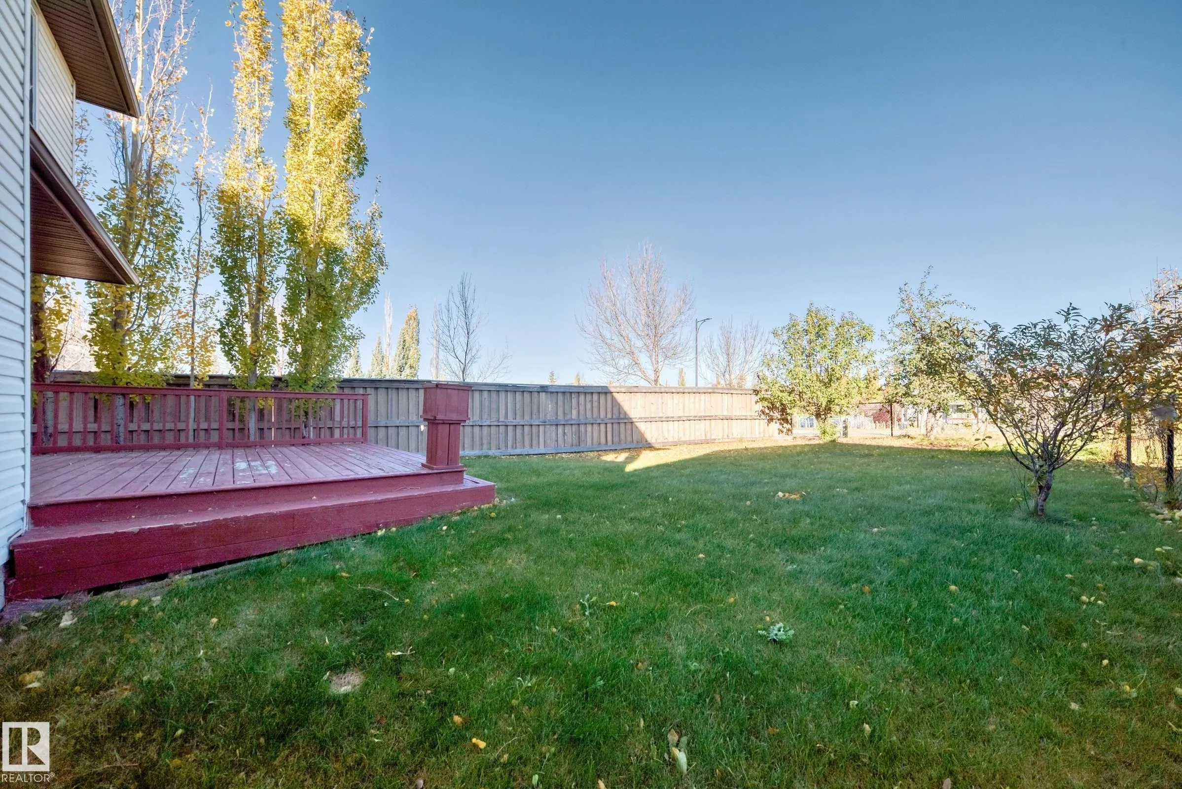 8509 SLOANE Crescent
