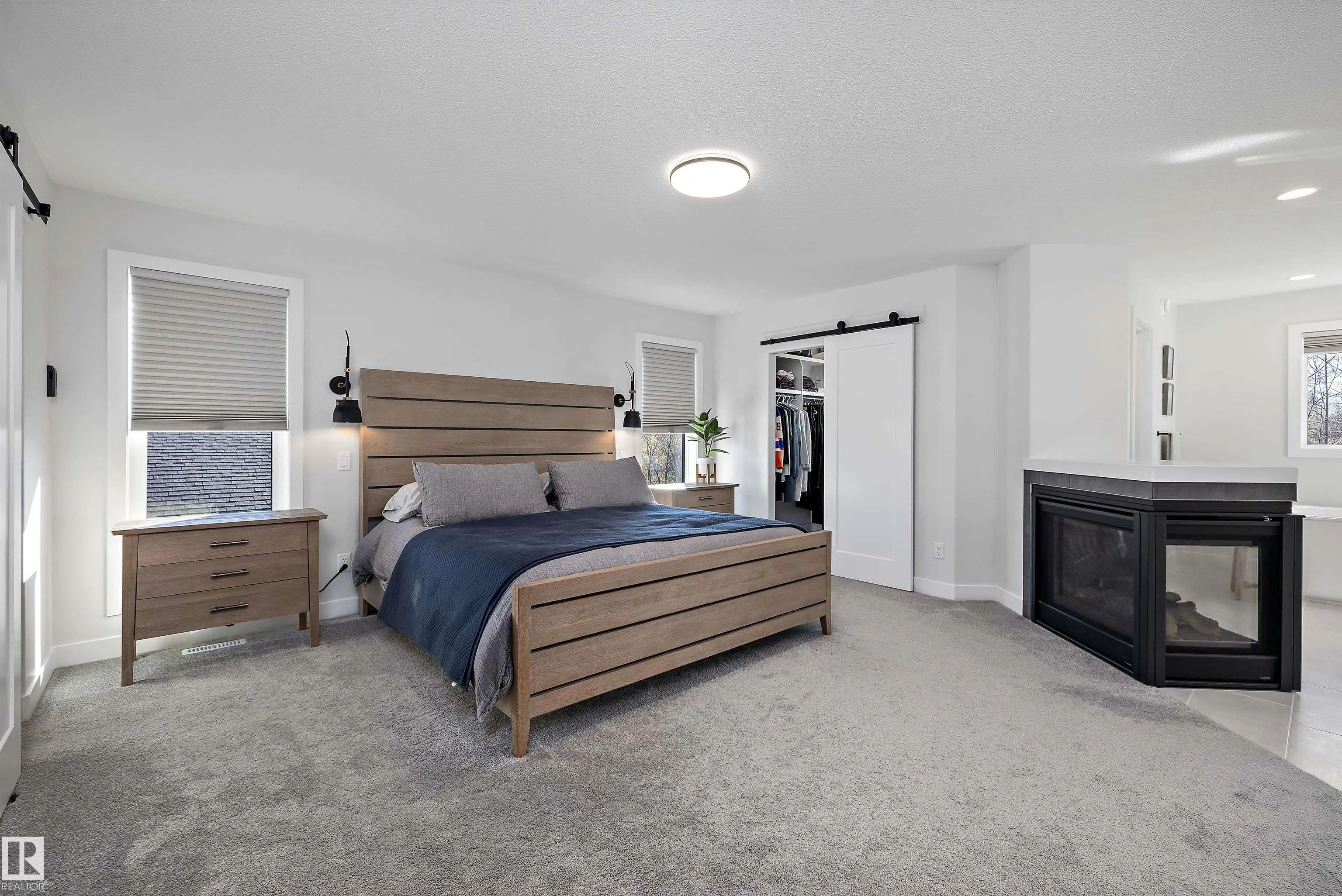61 RYBURY Crest