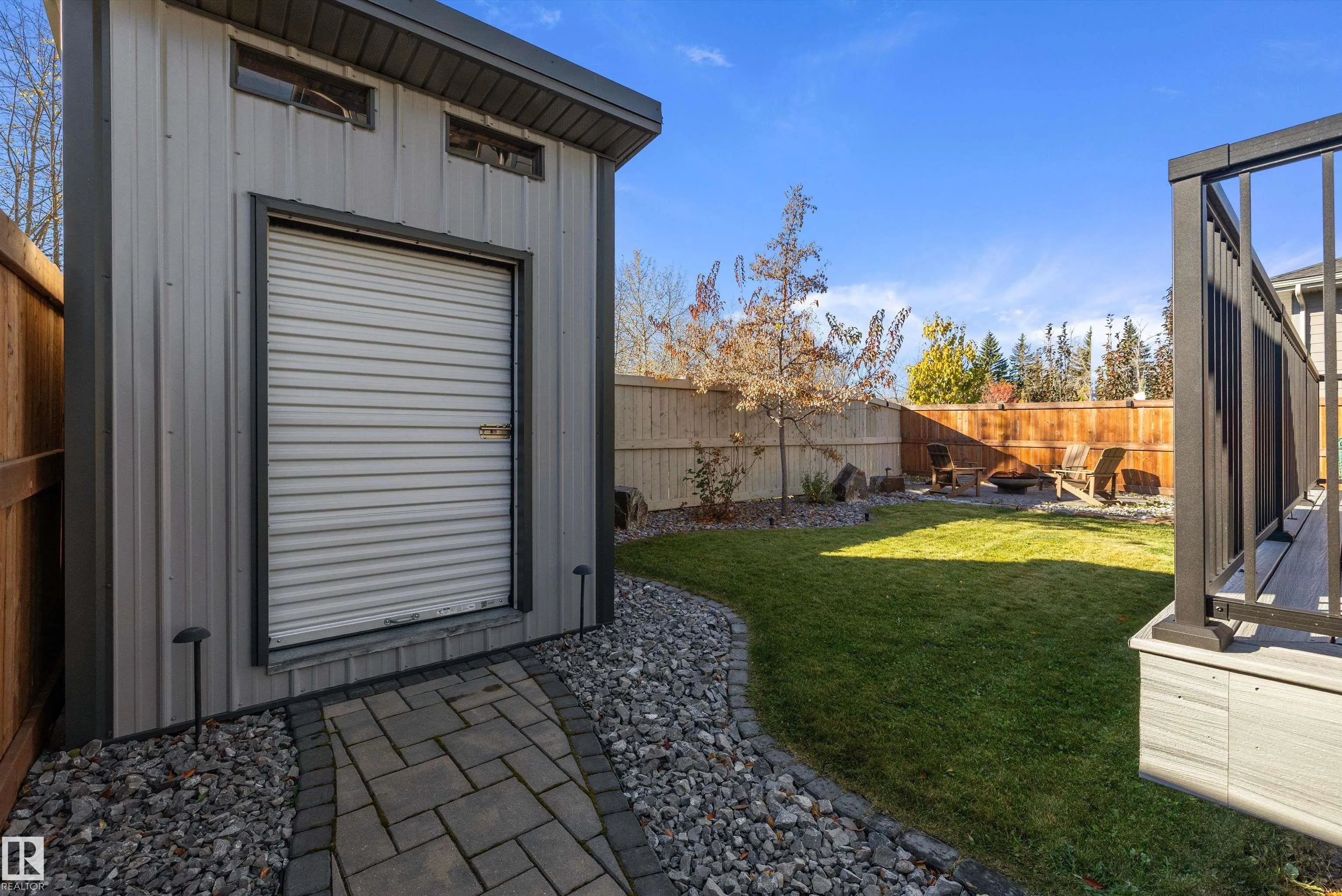 61 RYBURY Crest