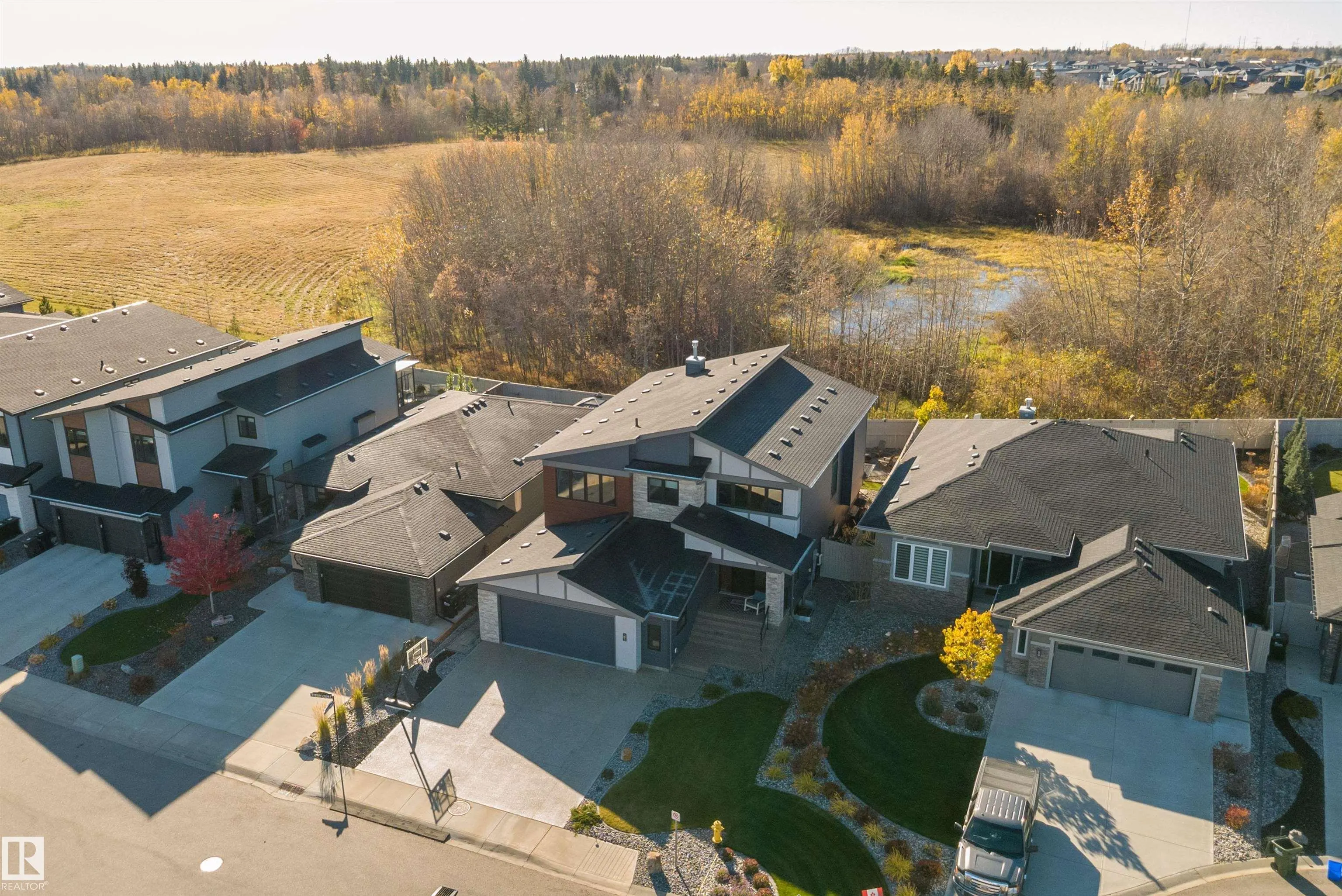 61 RYBURY Crest