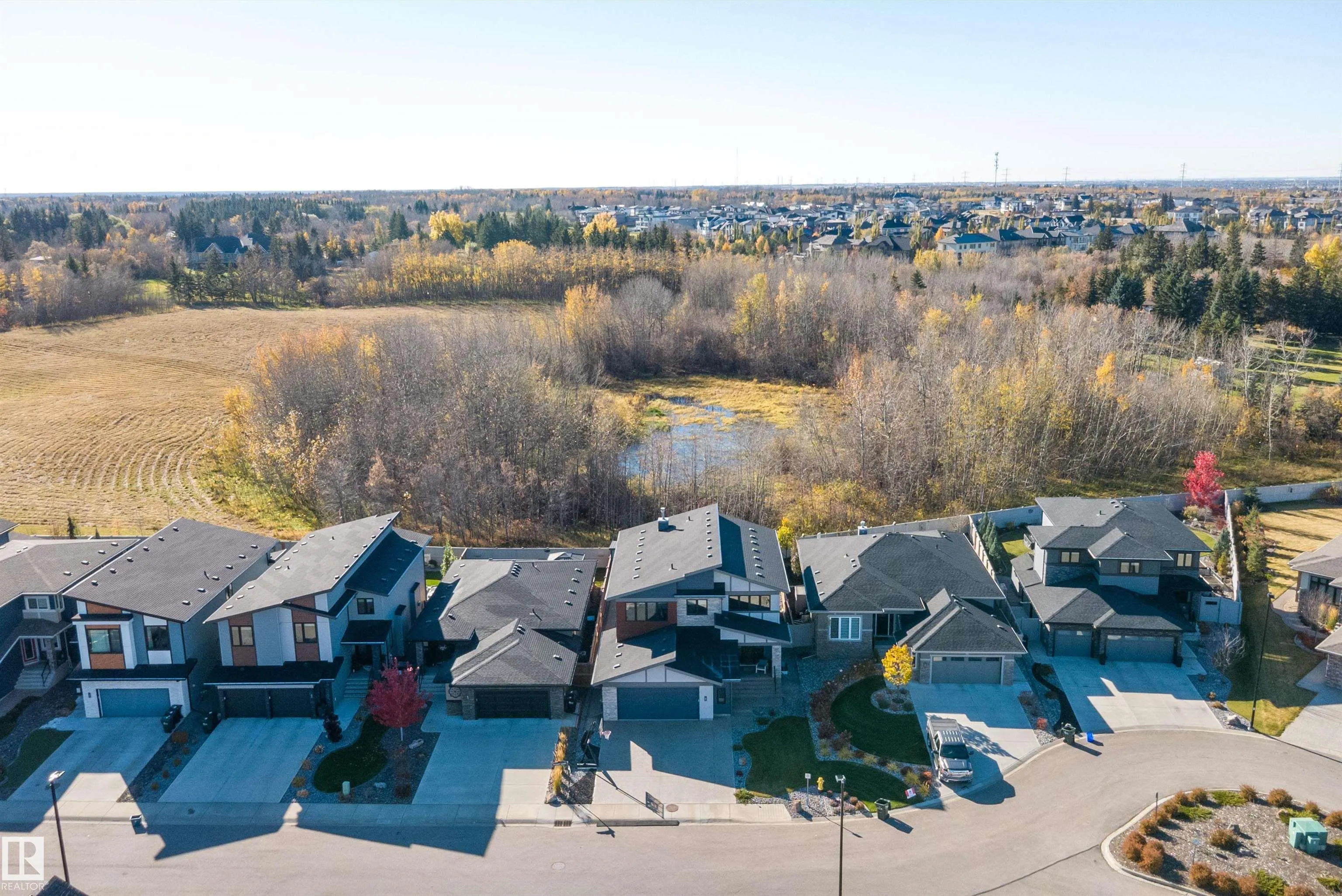 61 RYBURY Crest