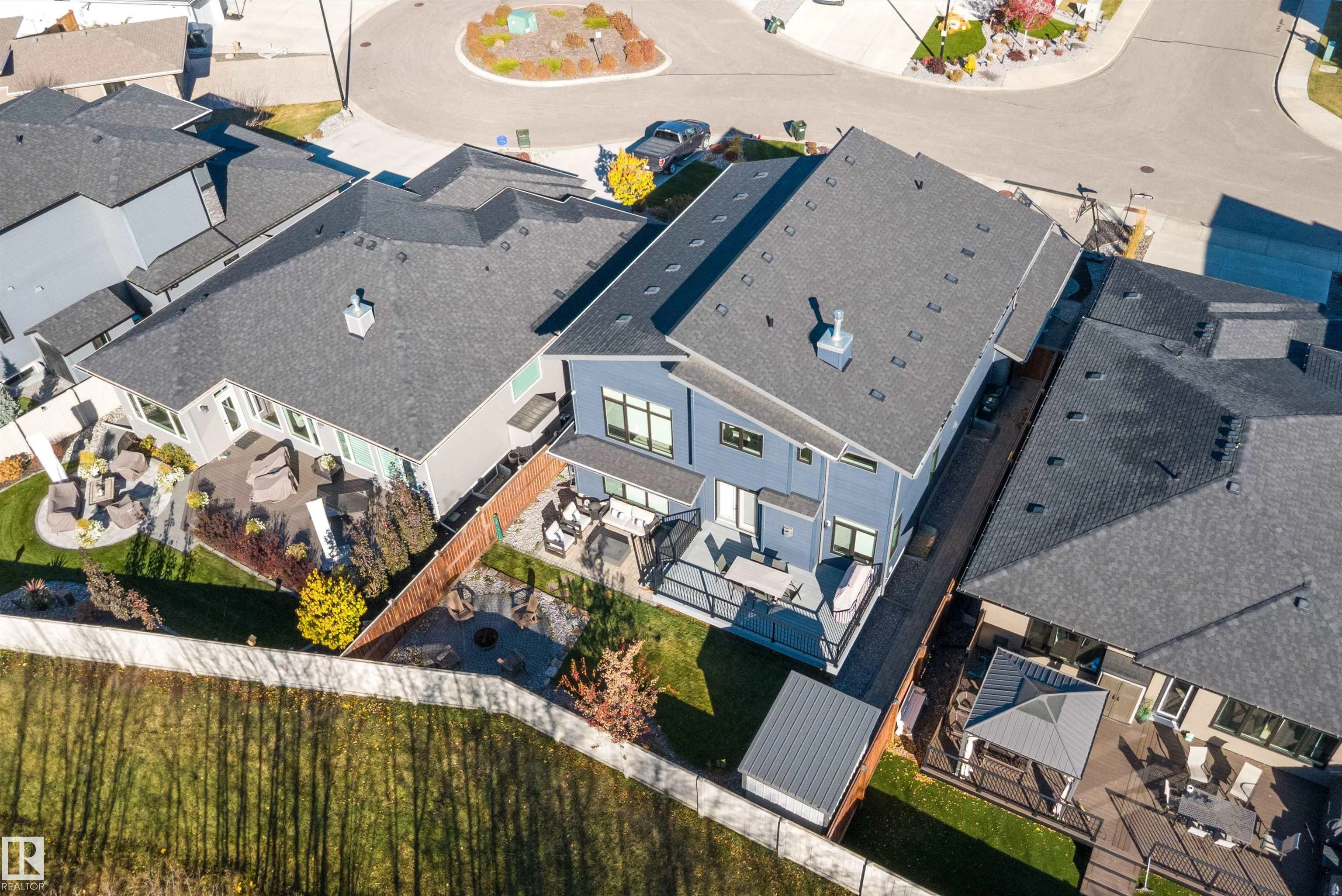 61 RYBURY Crest