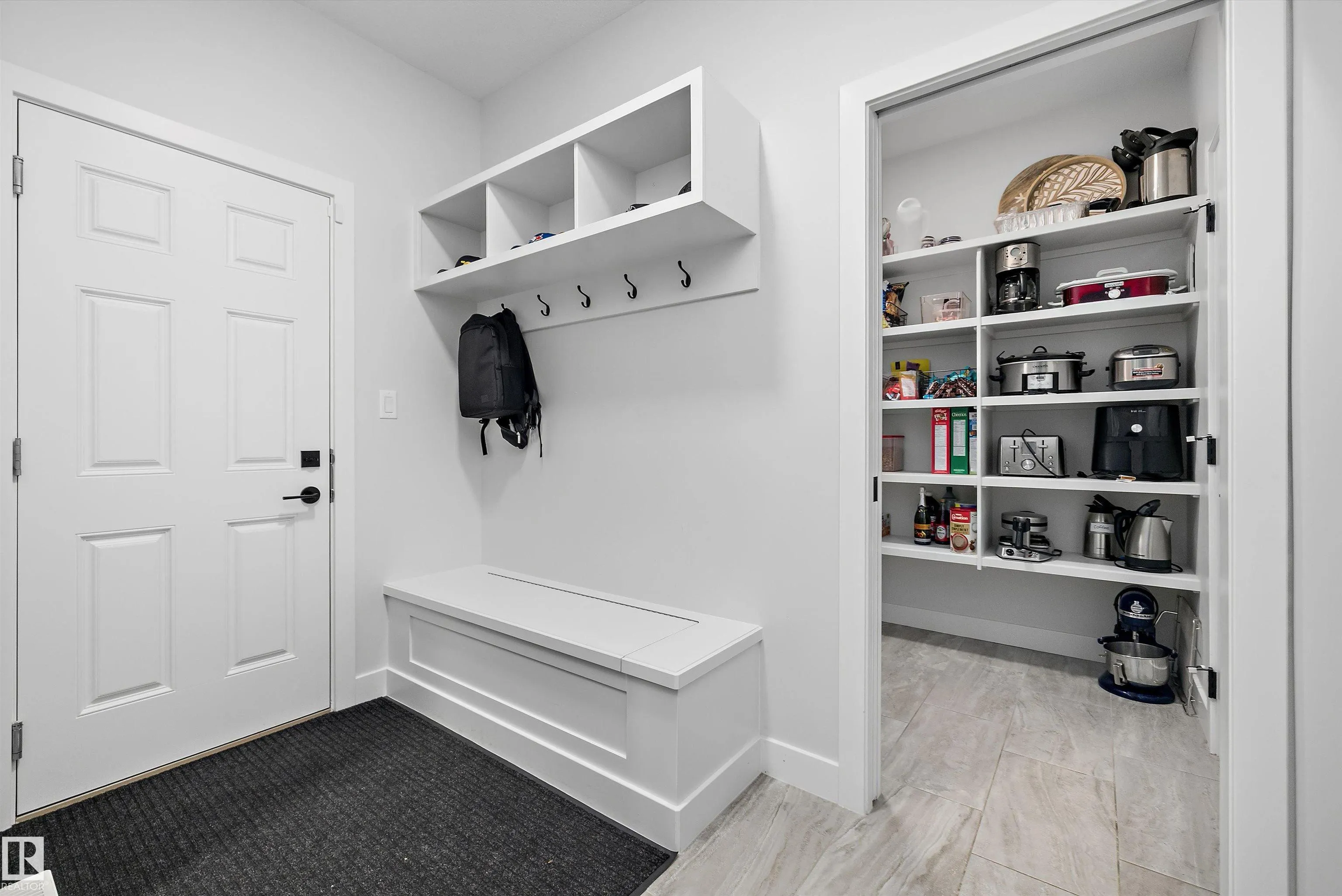 61 RYBURY Crest
