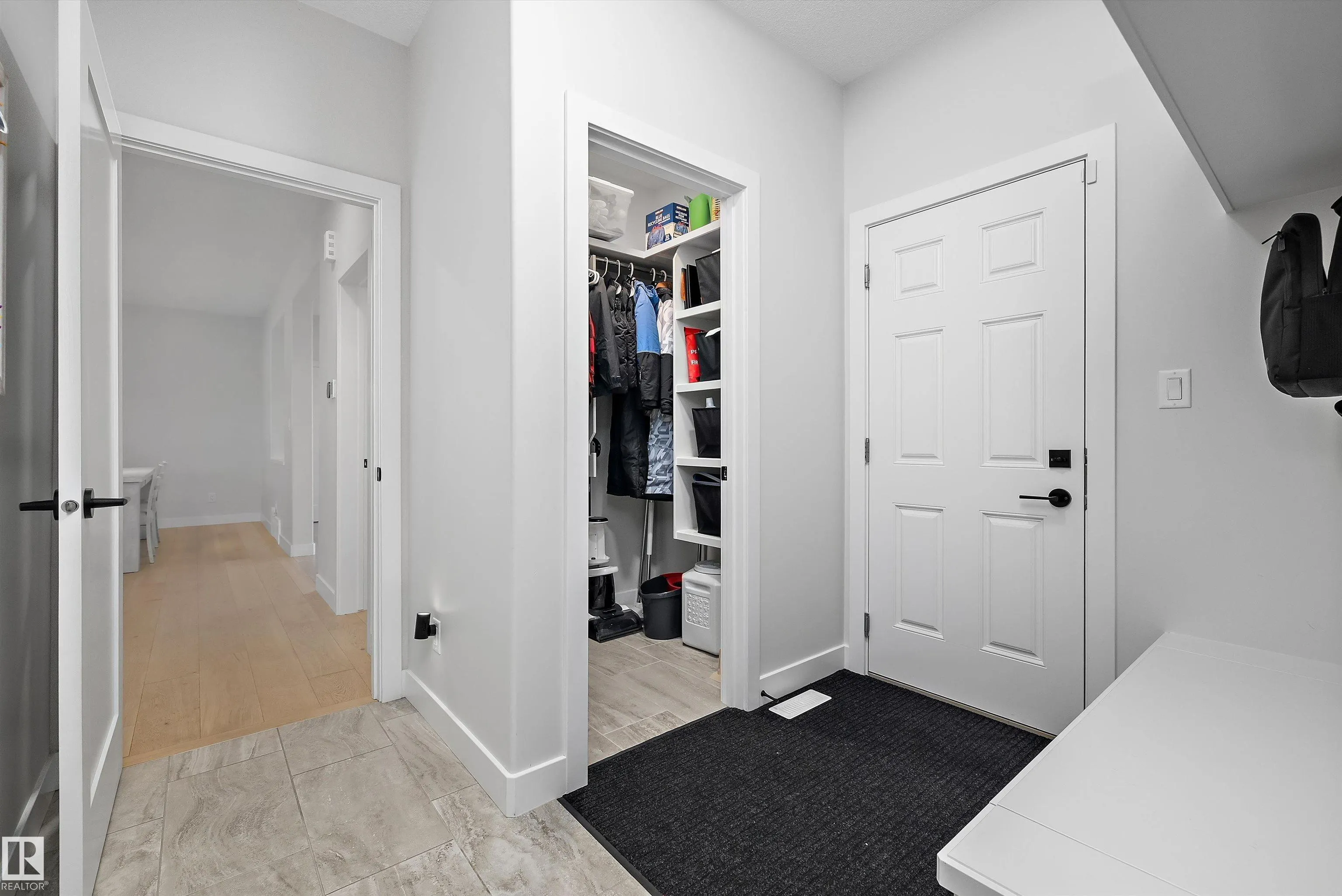 61 RYBURY Crest
