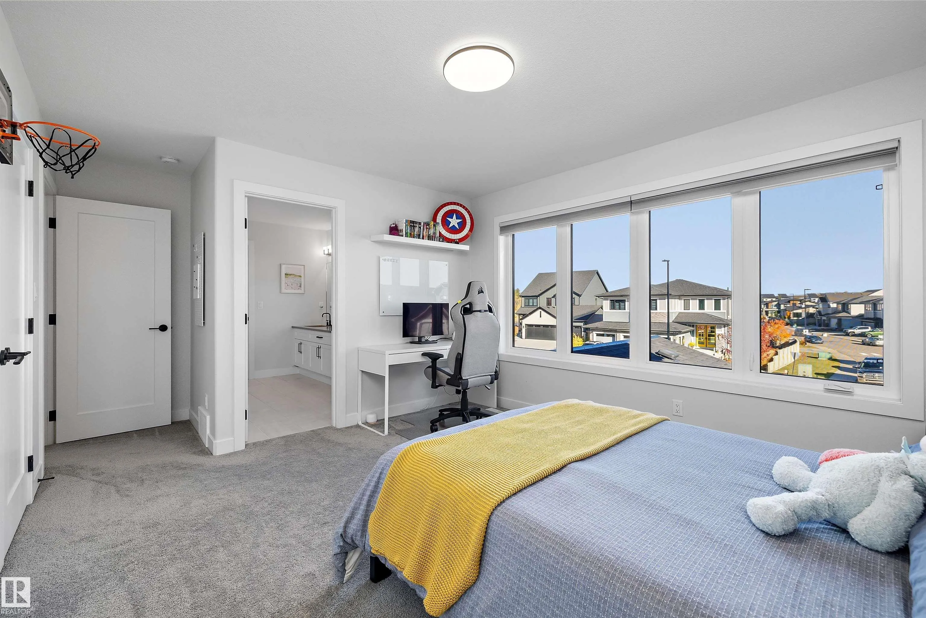 61 RYBURY Crest