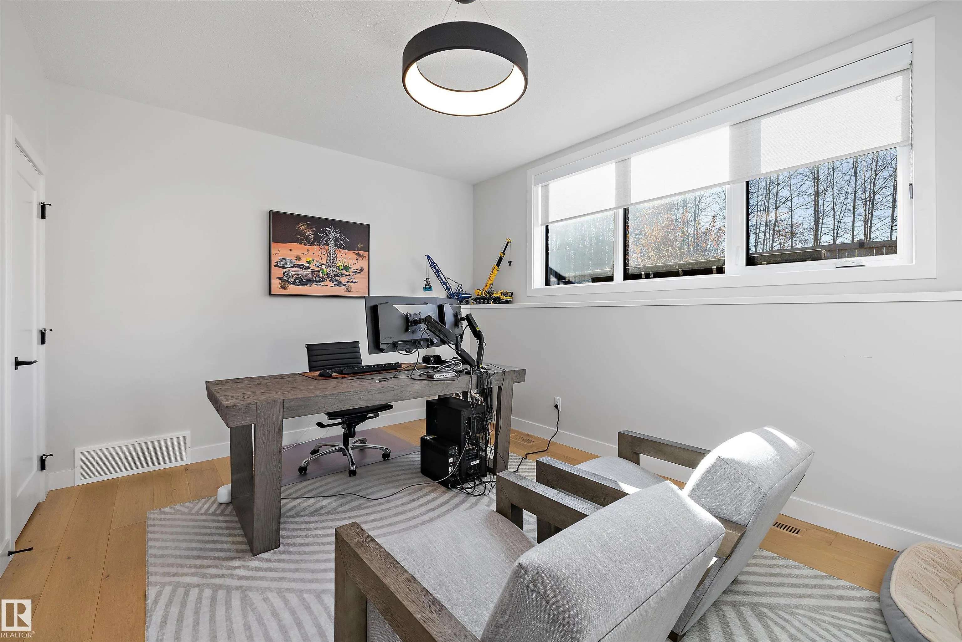 61 RYBURY Crest