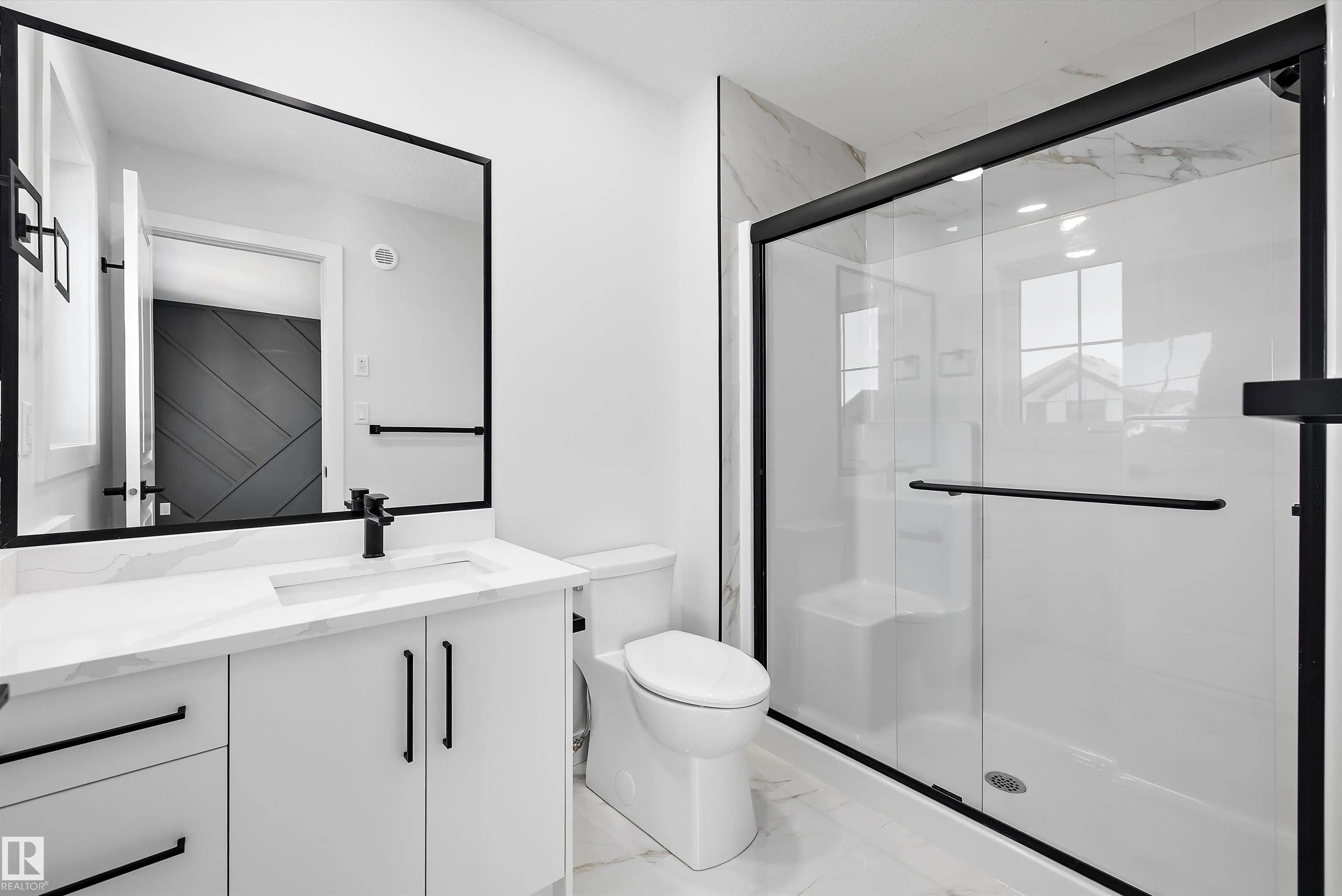 53 Clichy Close