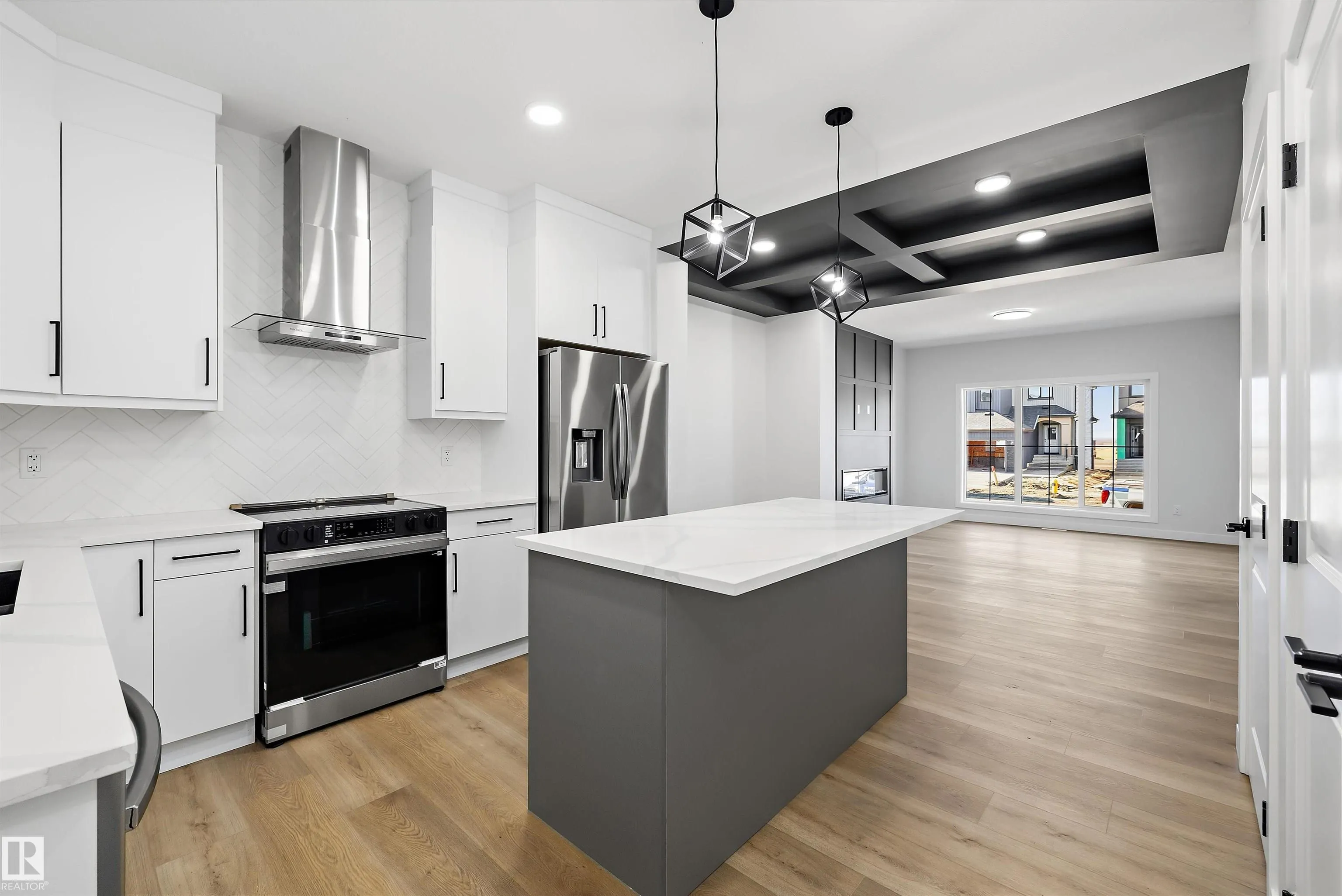 53 Clichy Close