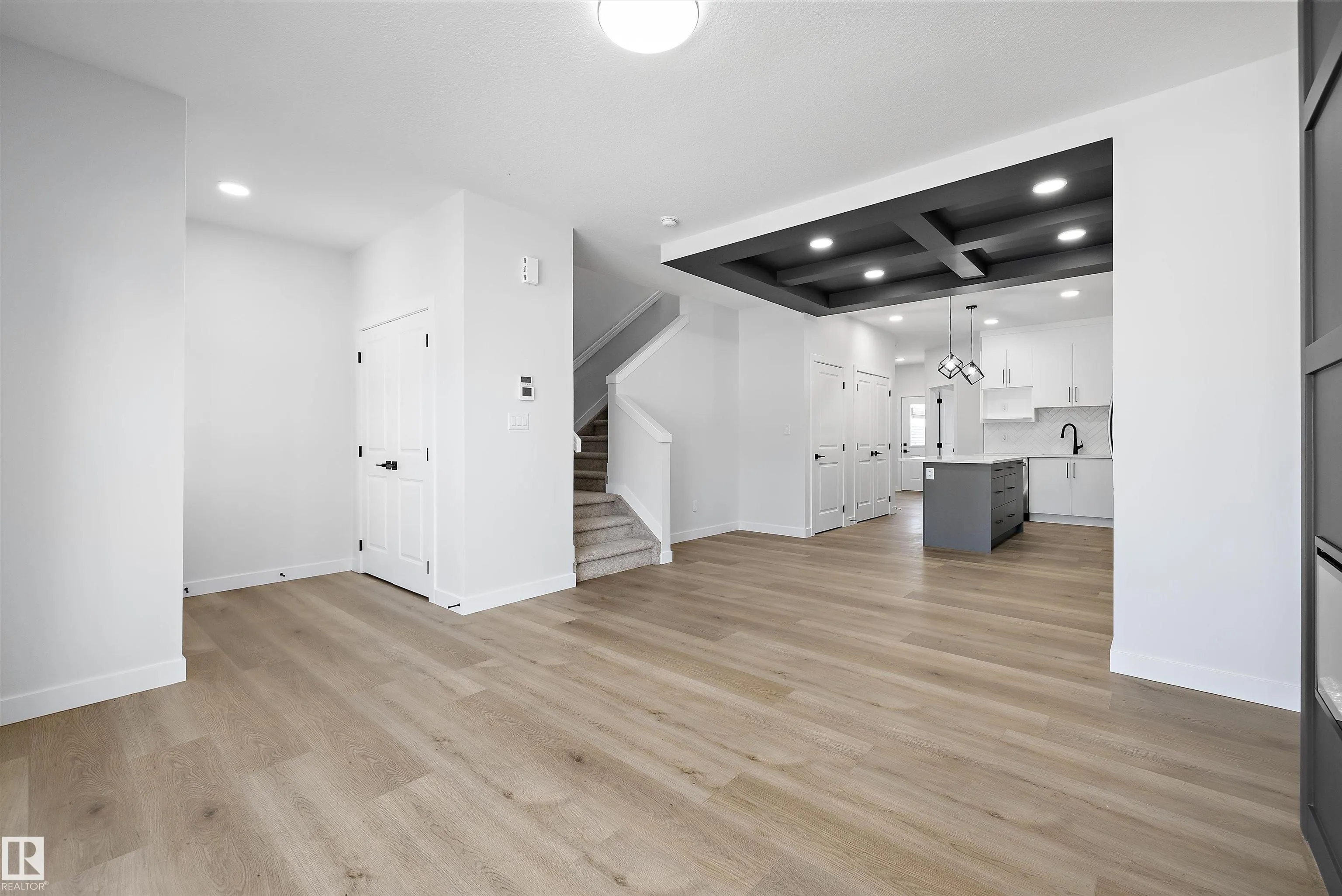 53 Clichy Close
