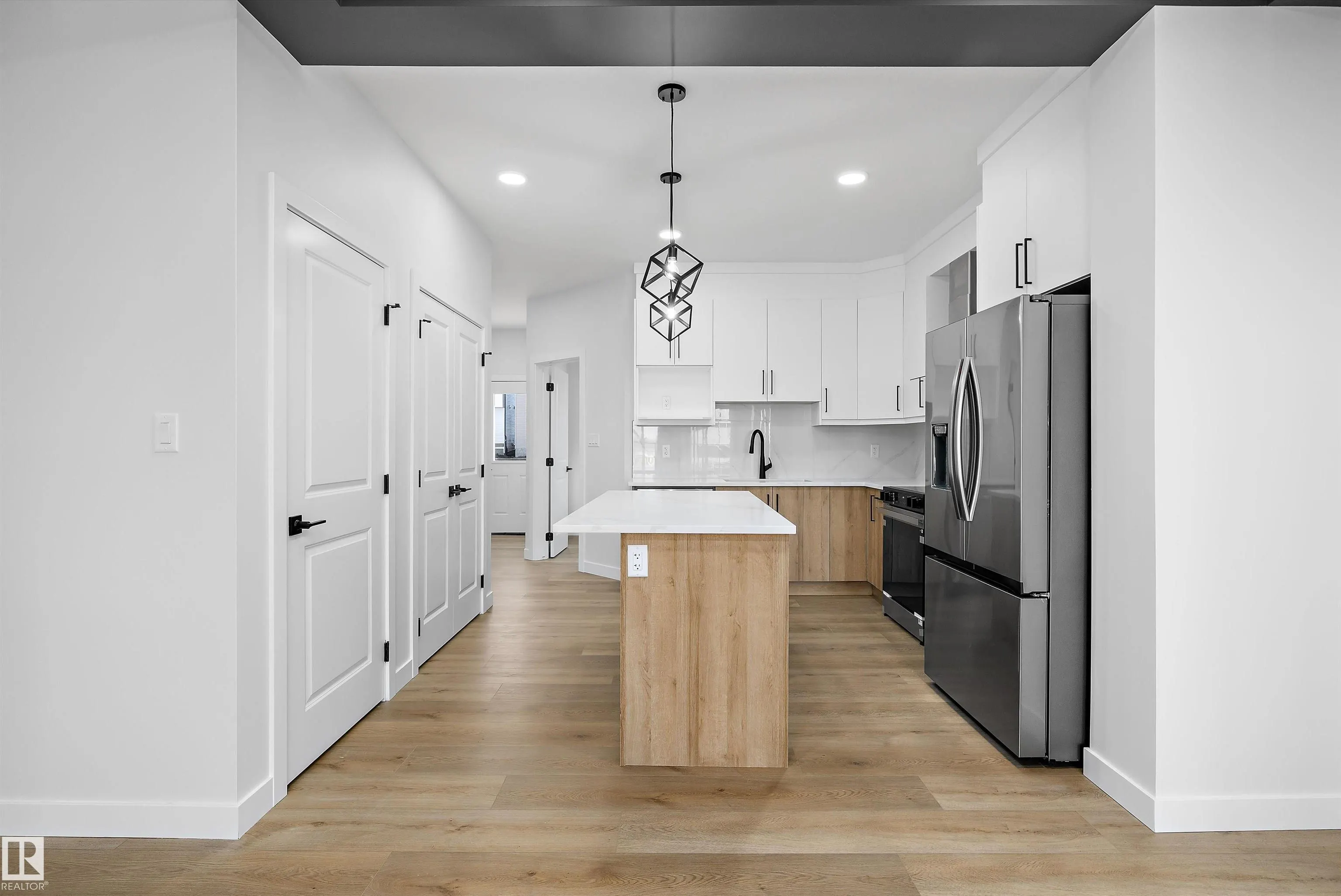 61 Clichy Close