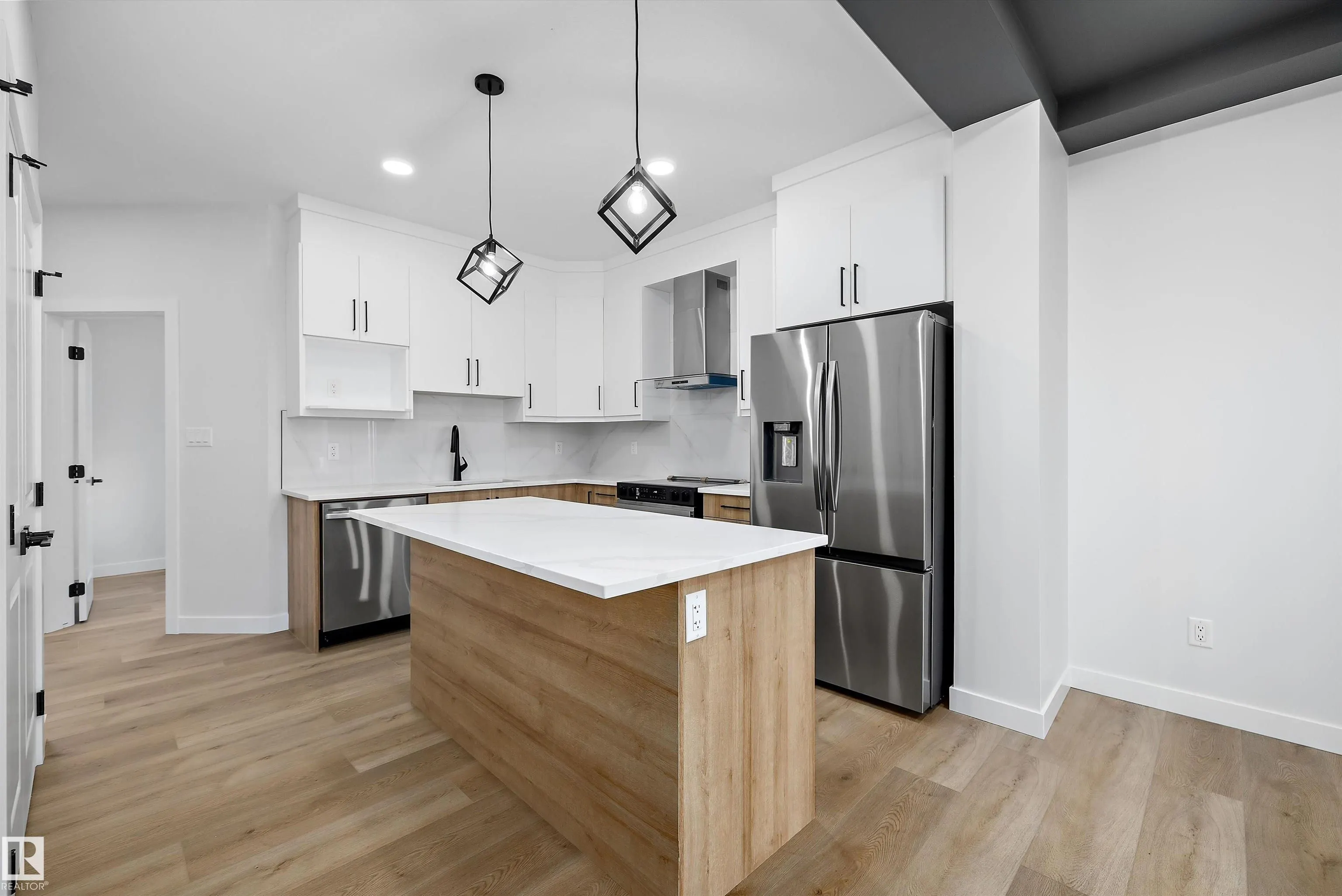 61 Clichy Close