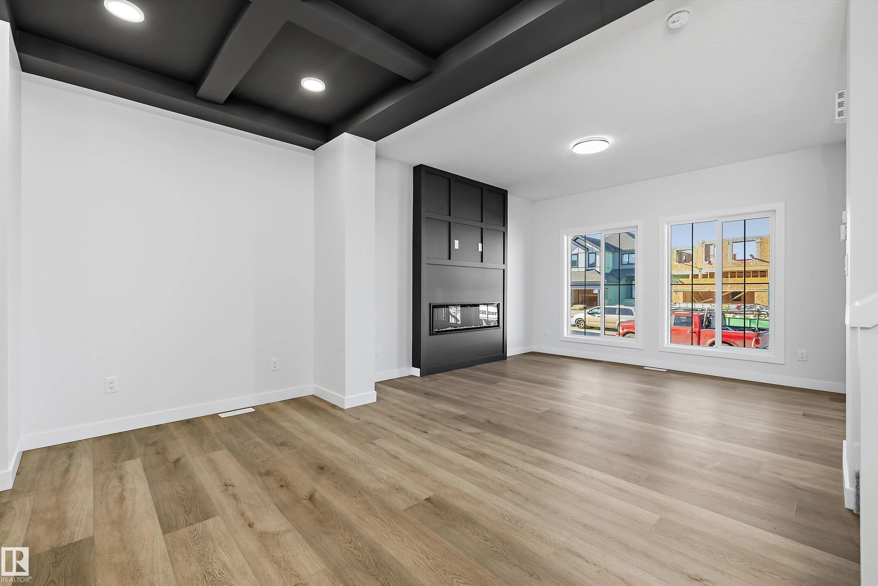 61 Clichy Close