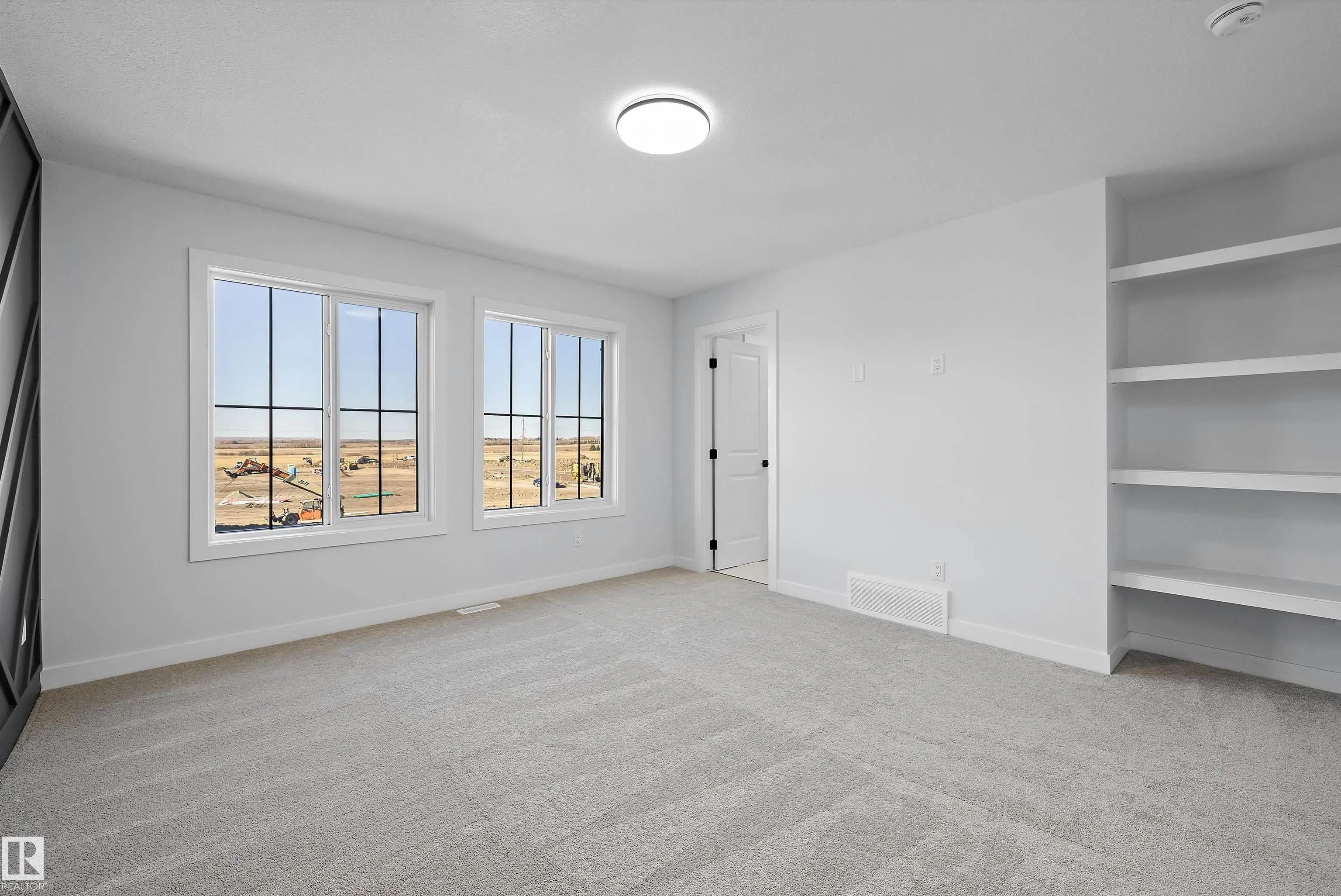 61 Clichy Close