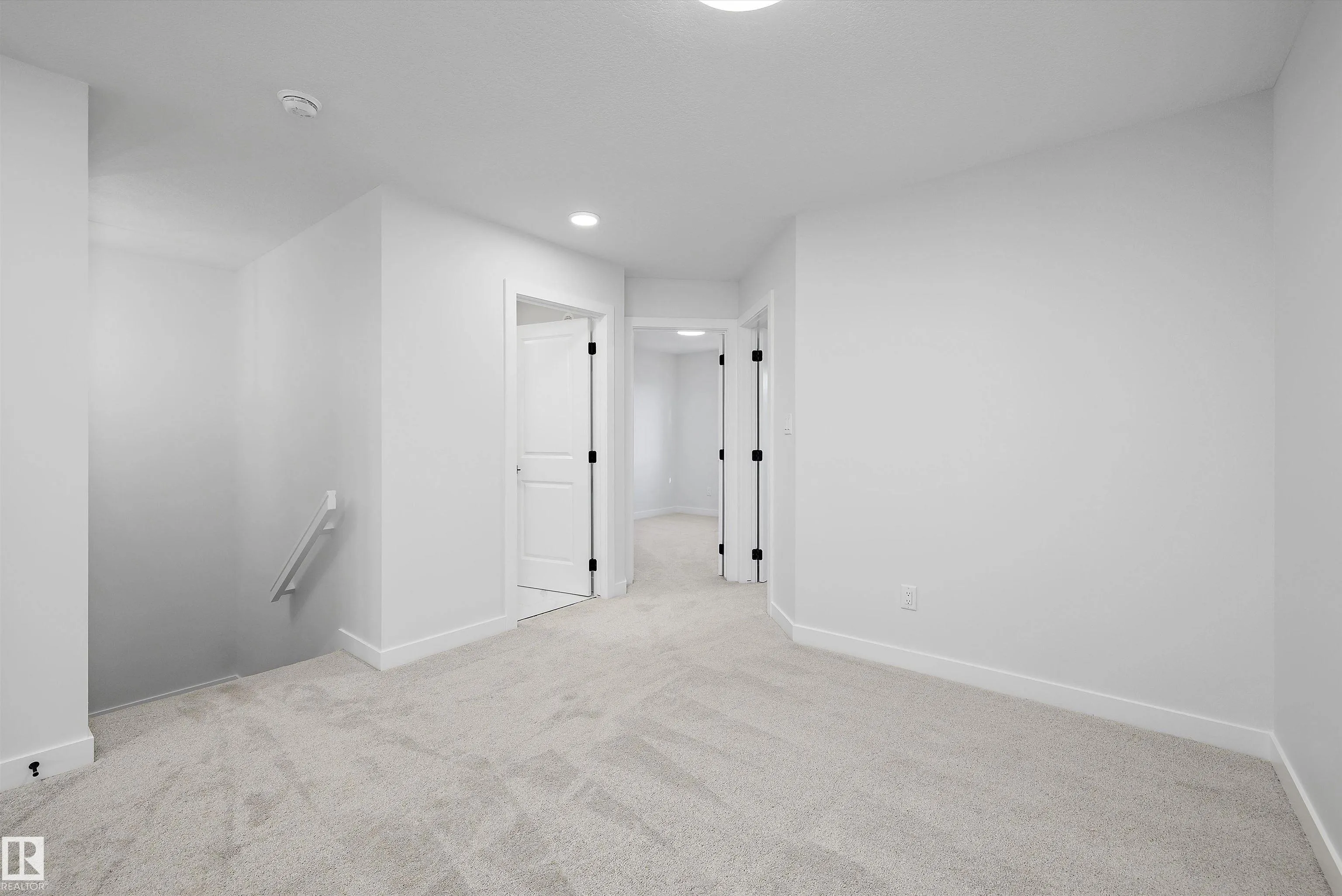 61 Clichy Close