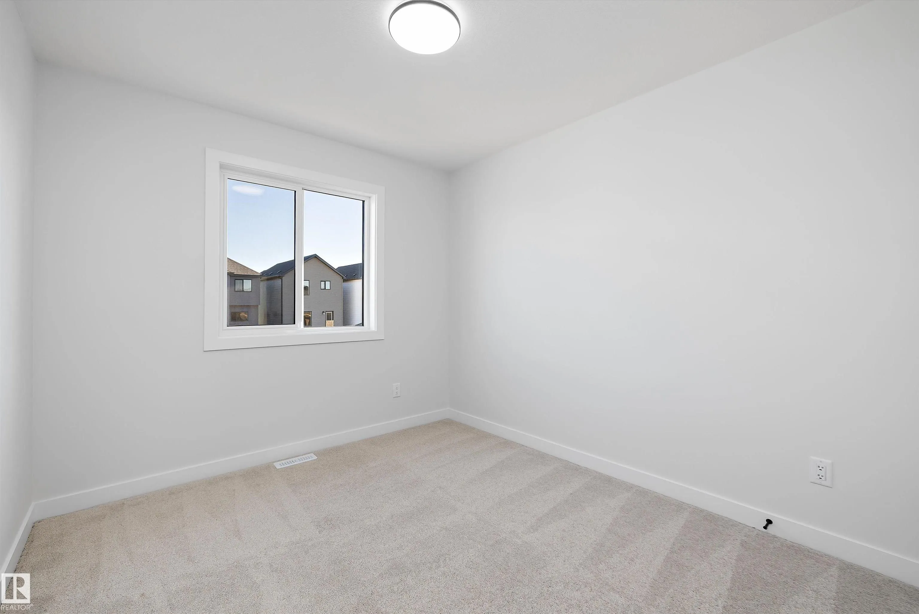 61 Clichy Close