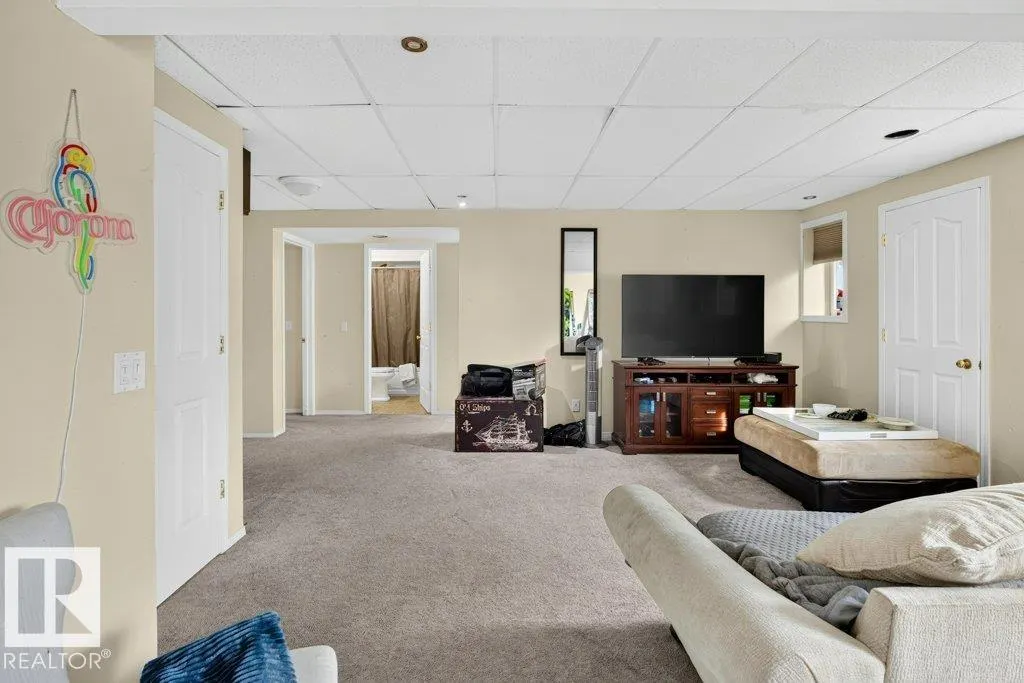 13 HARVEST Court