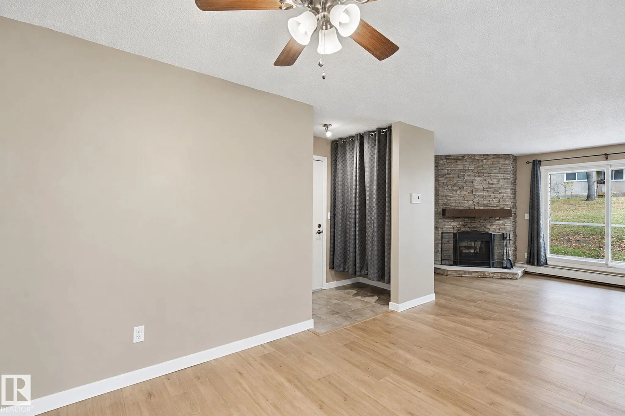340 Woodbridge Way