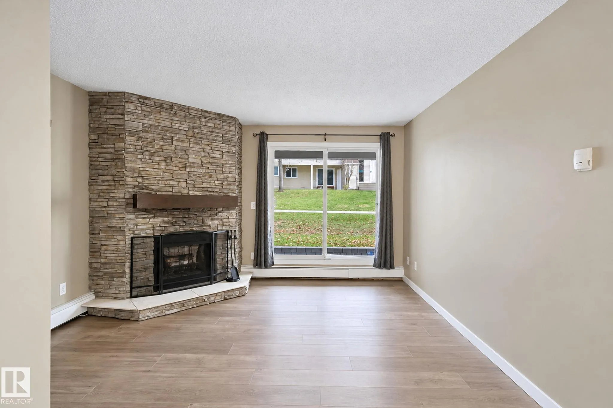 340 Woodbridge Way