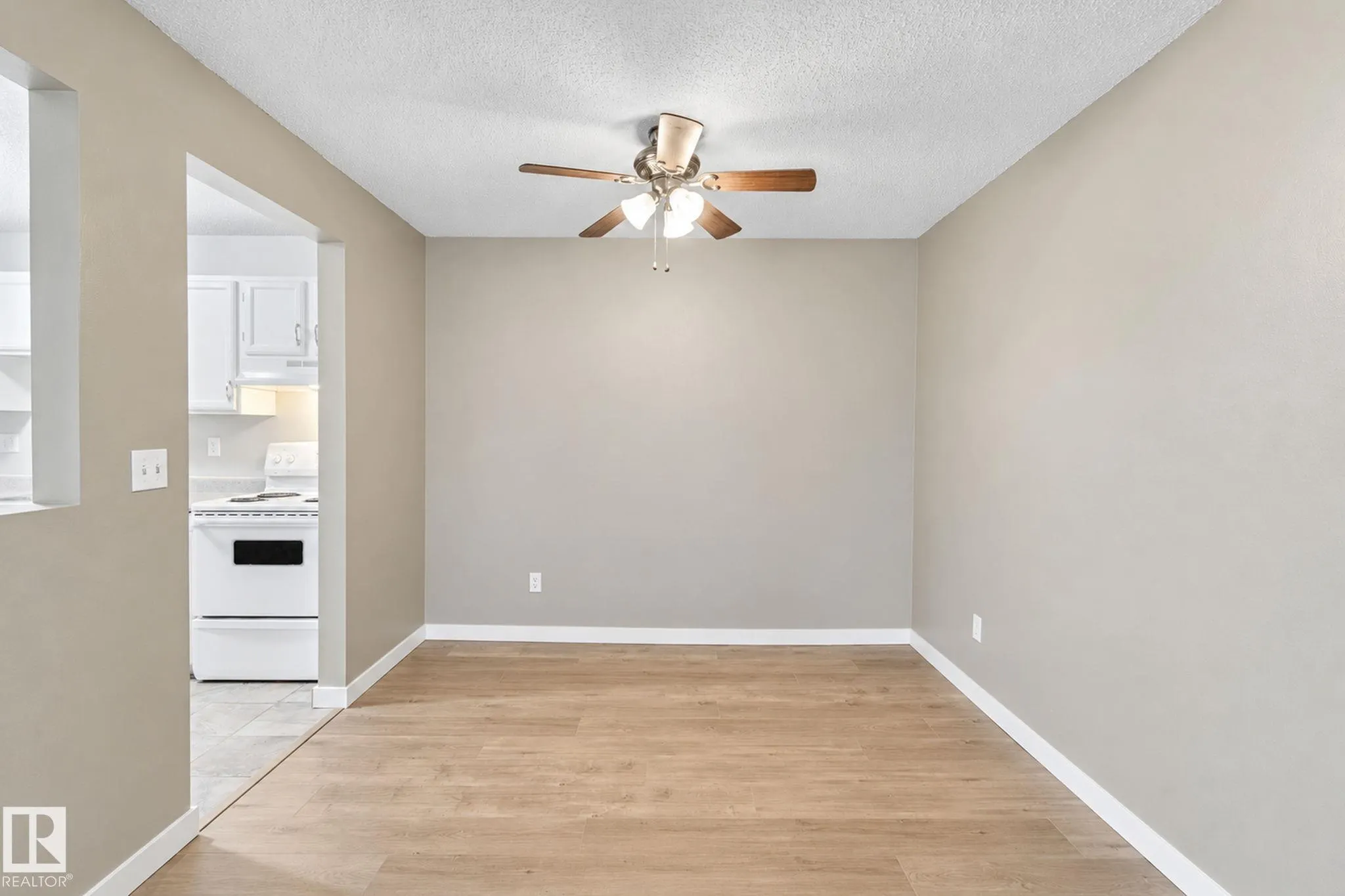 340 Woodbridge Way