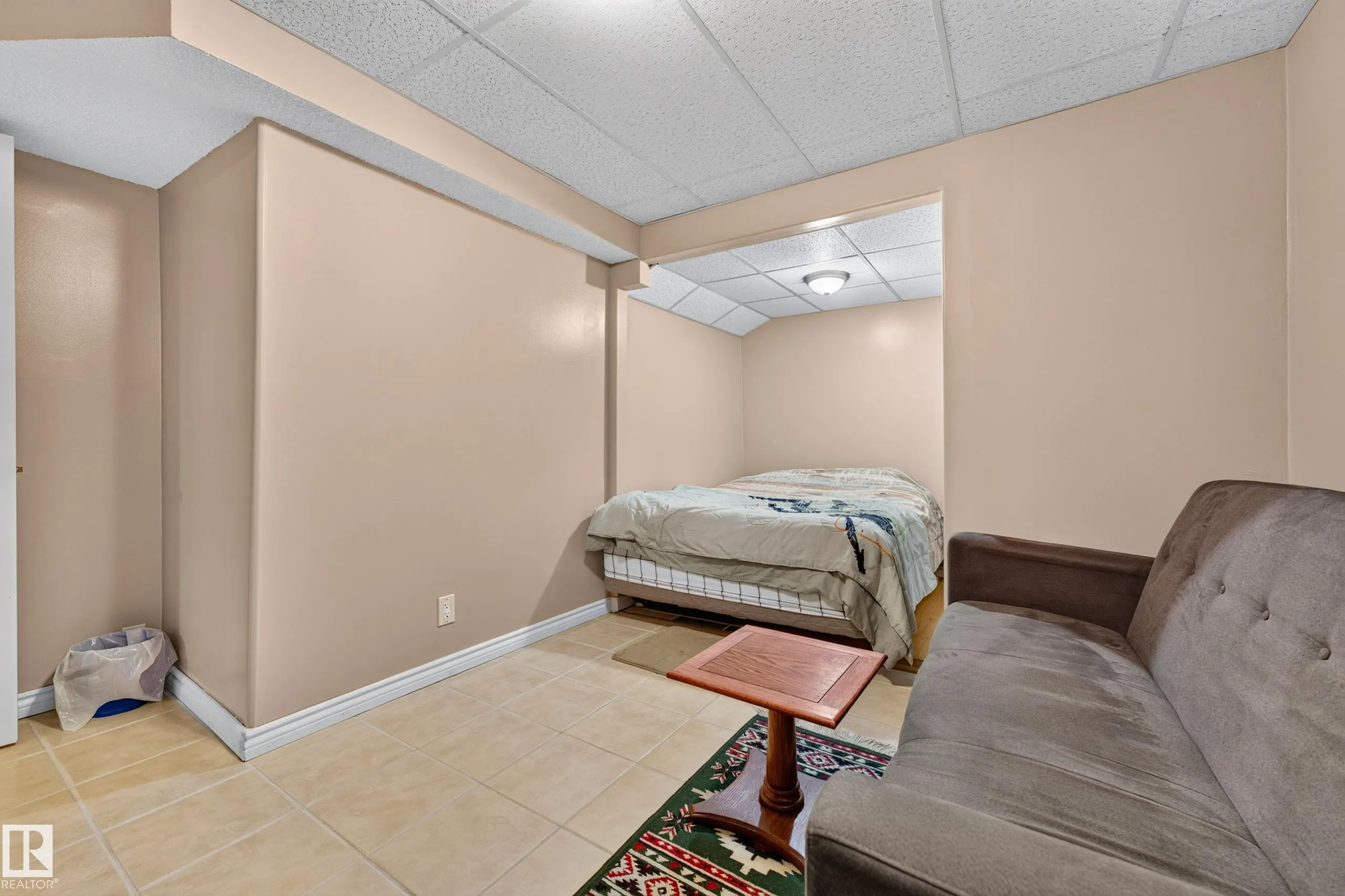 245 RIVER Point(e)
