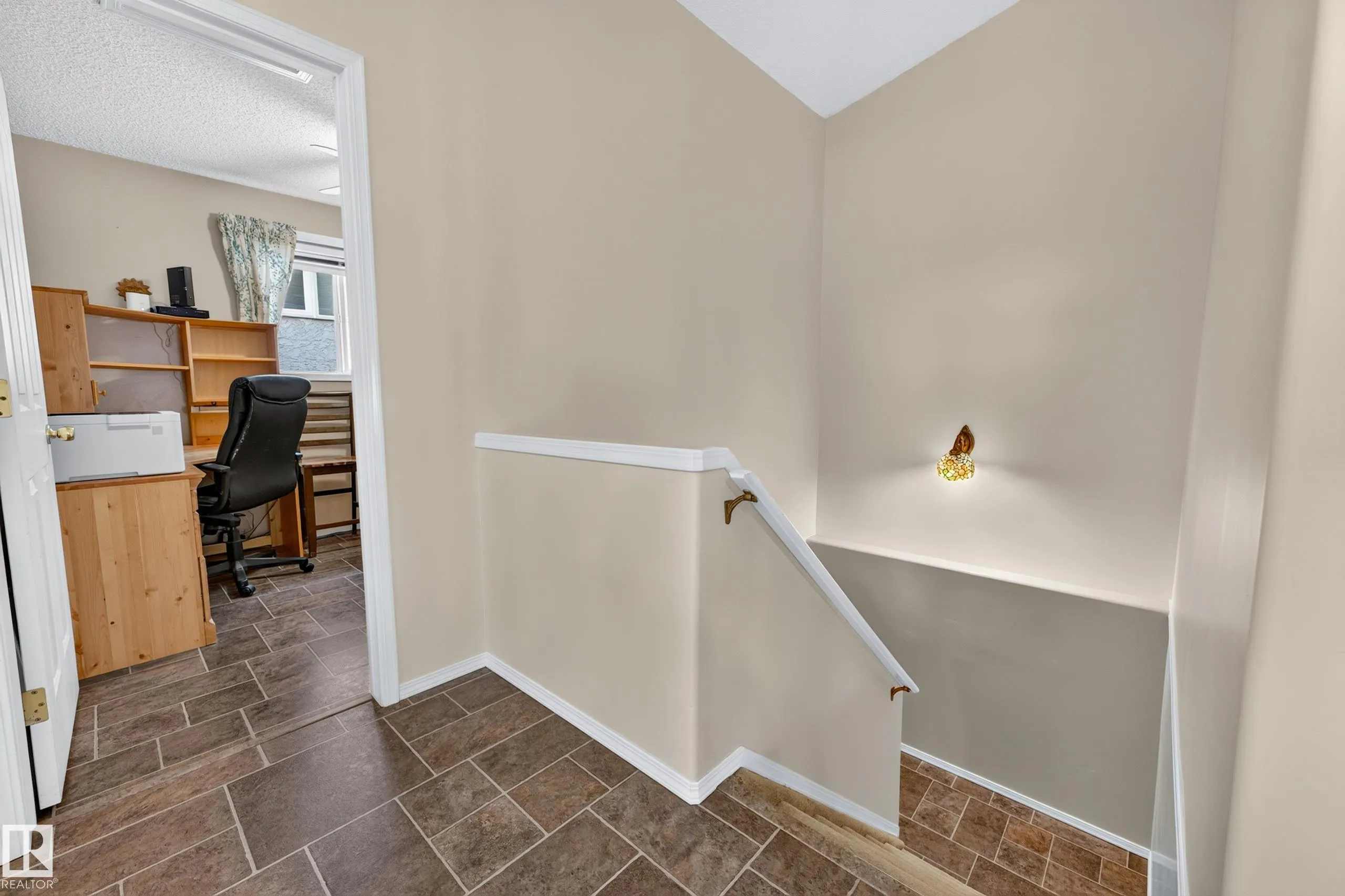 245 RIVER Point(e)