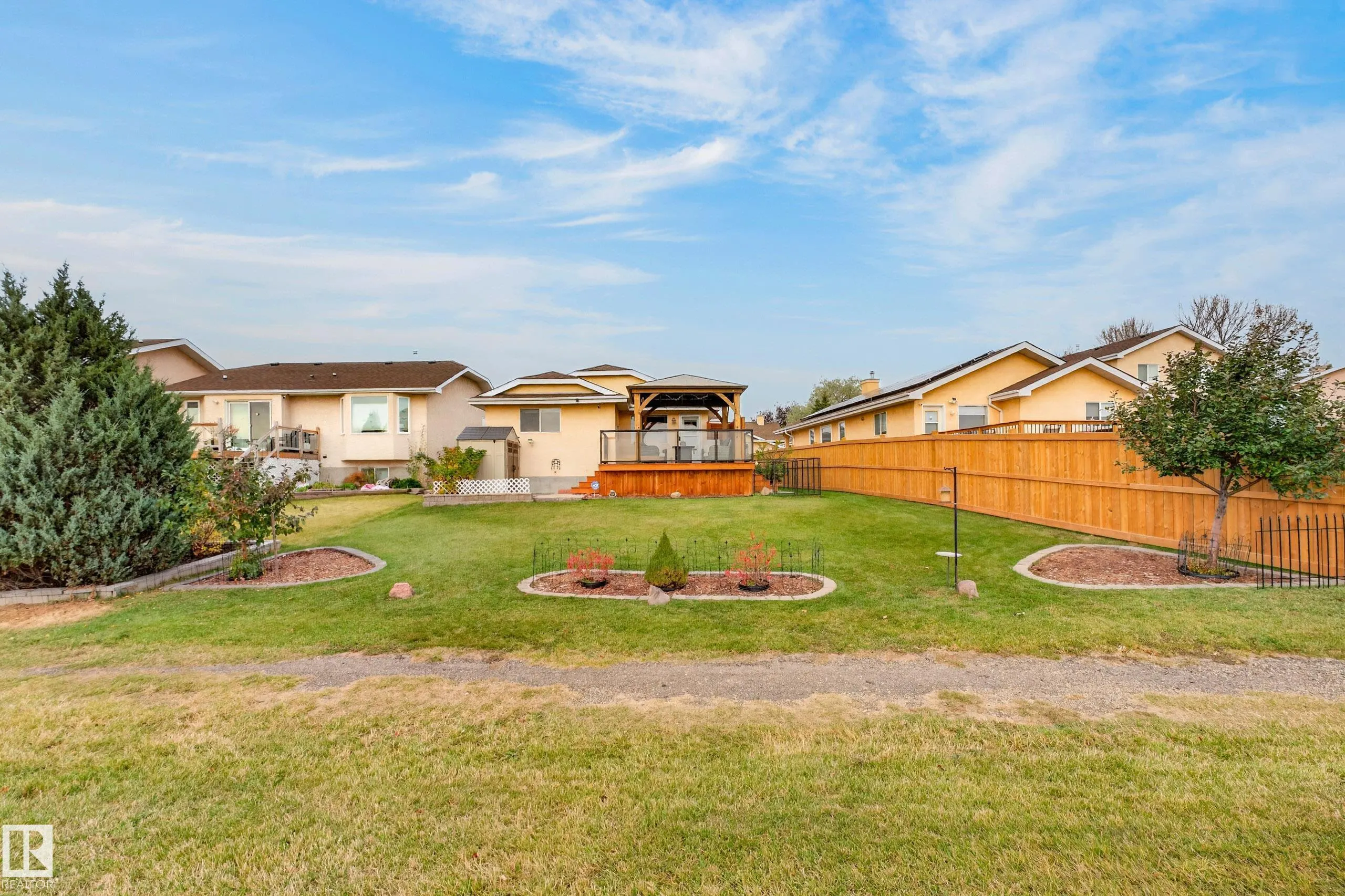 245 RIVER Point(e)
