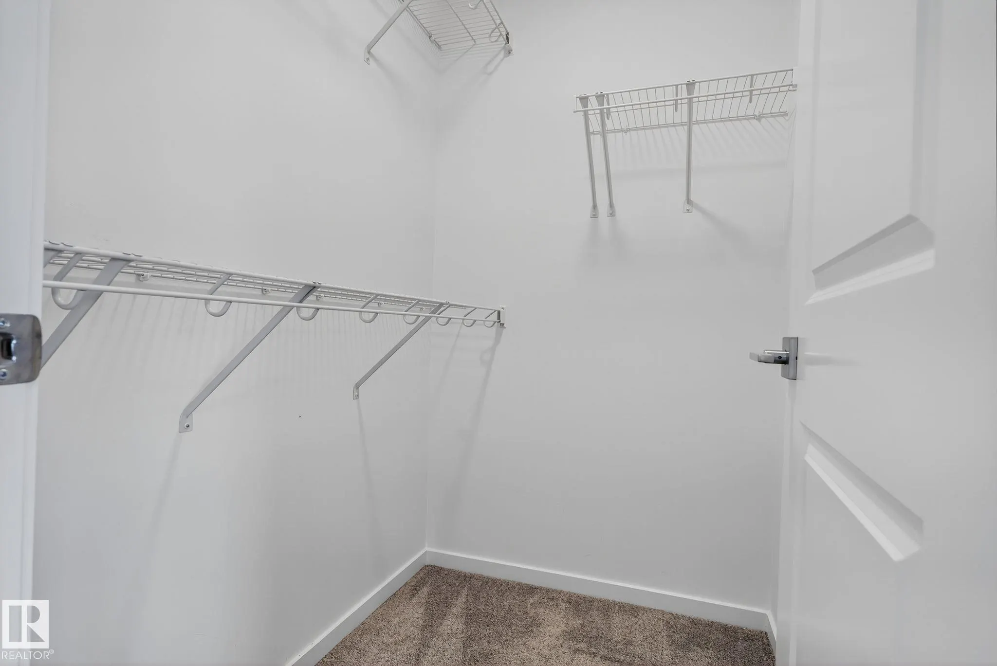 264 ORCHARDS BV