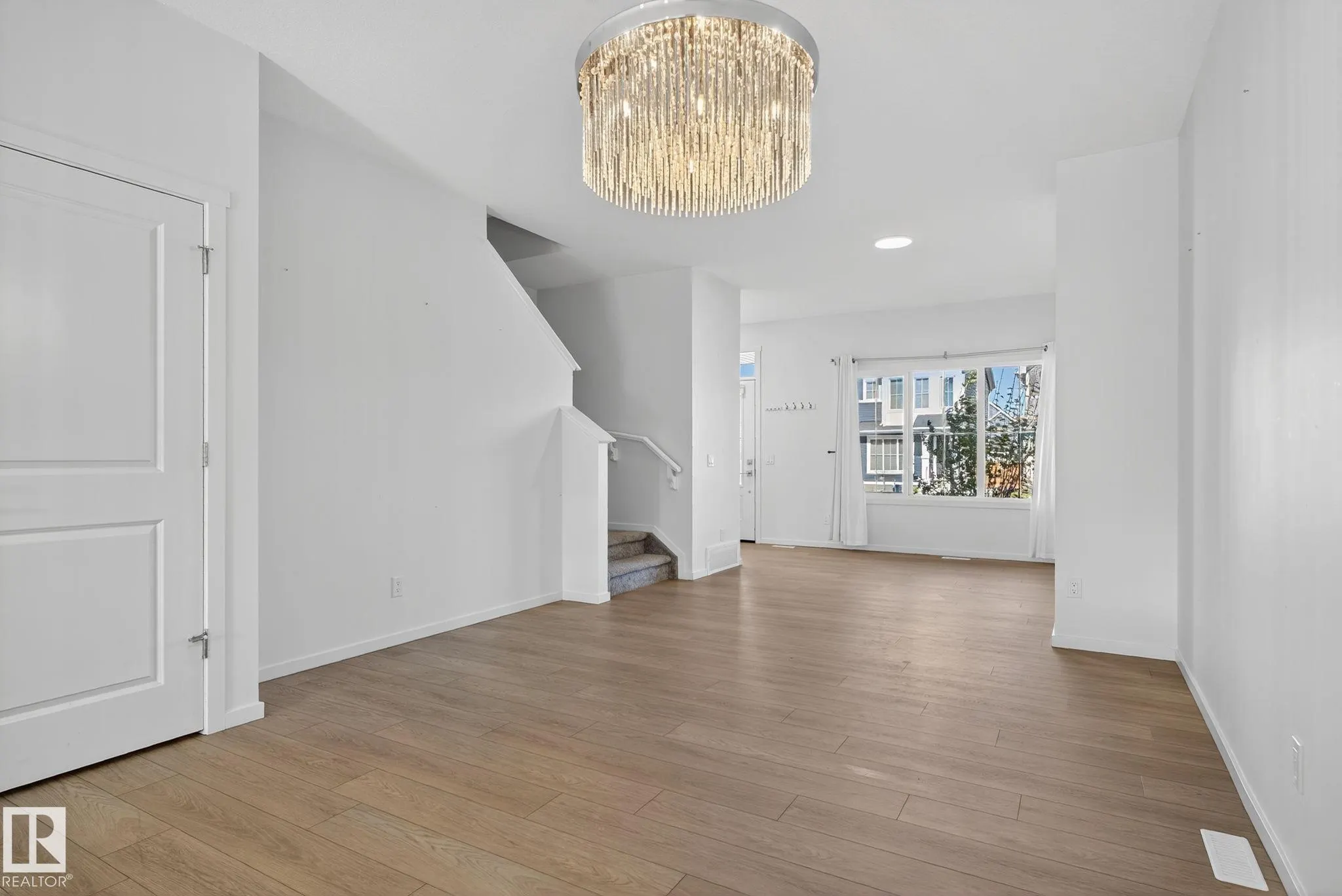 264 ORCHARDS BV