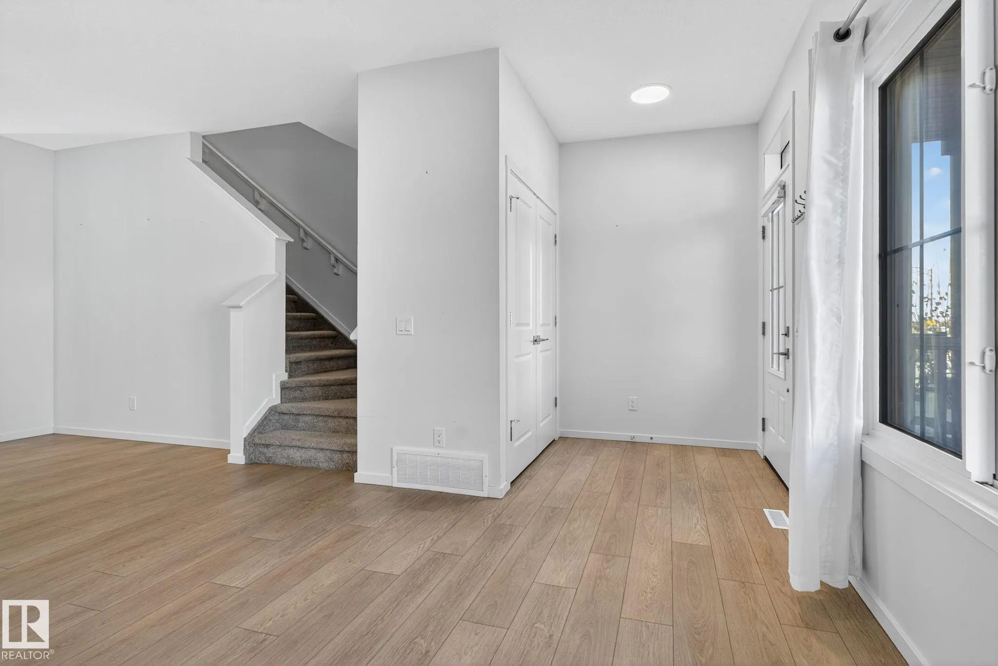 264 ORCHARDS BV