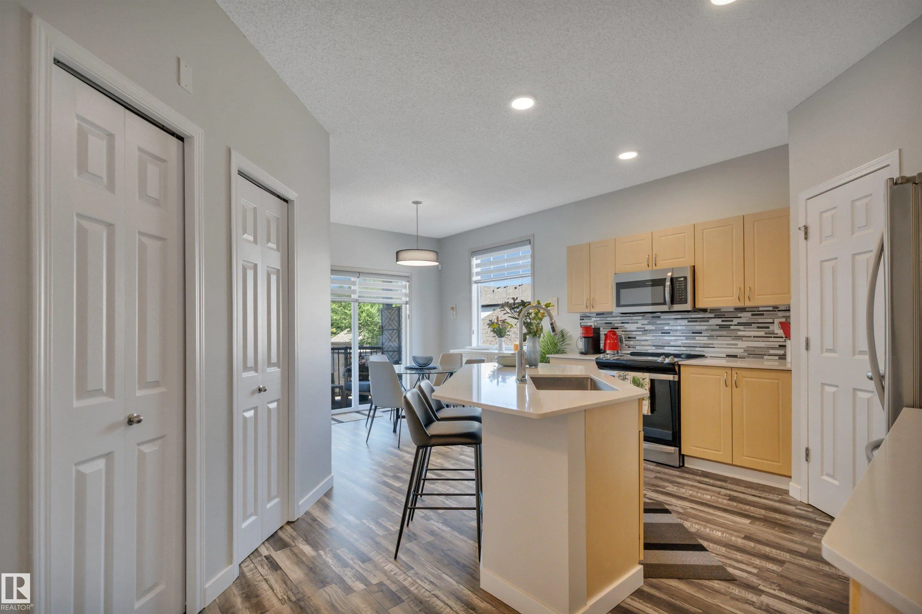 4821 TERWILLEGAR Common