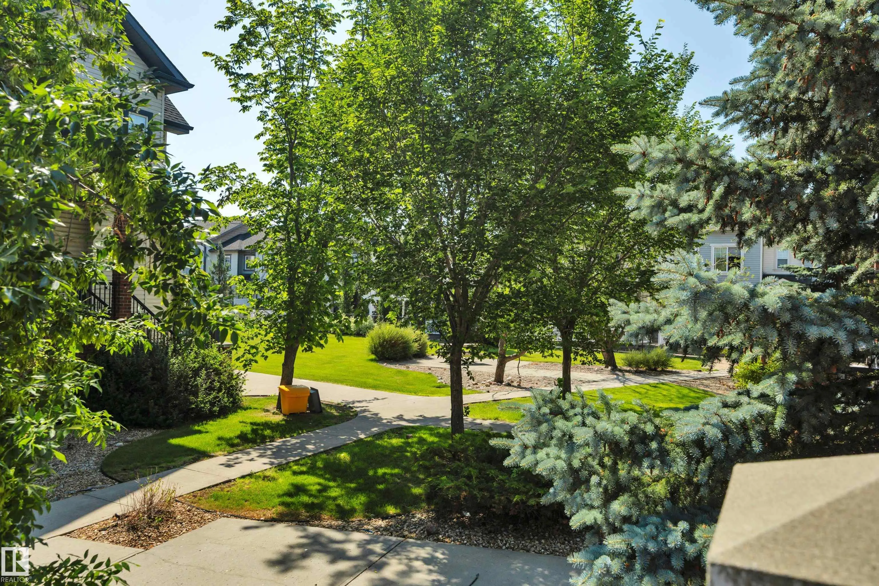4821 TERWILLEGAR Common