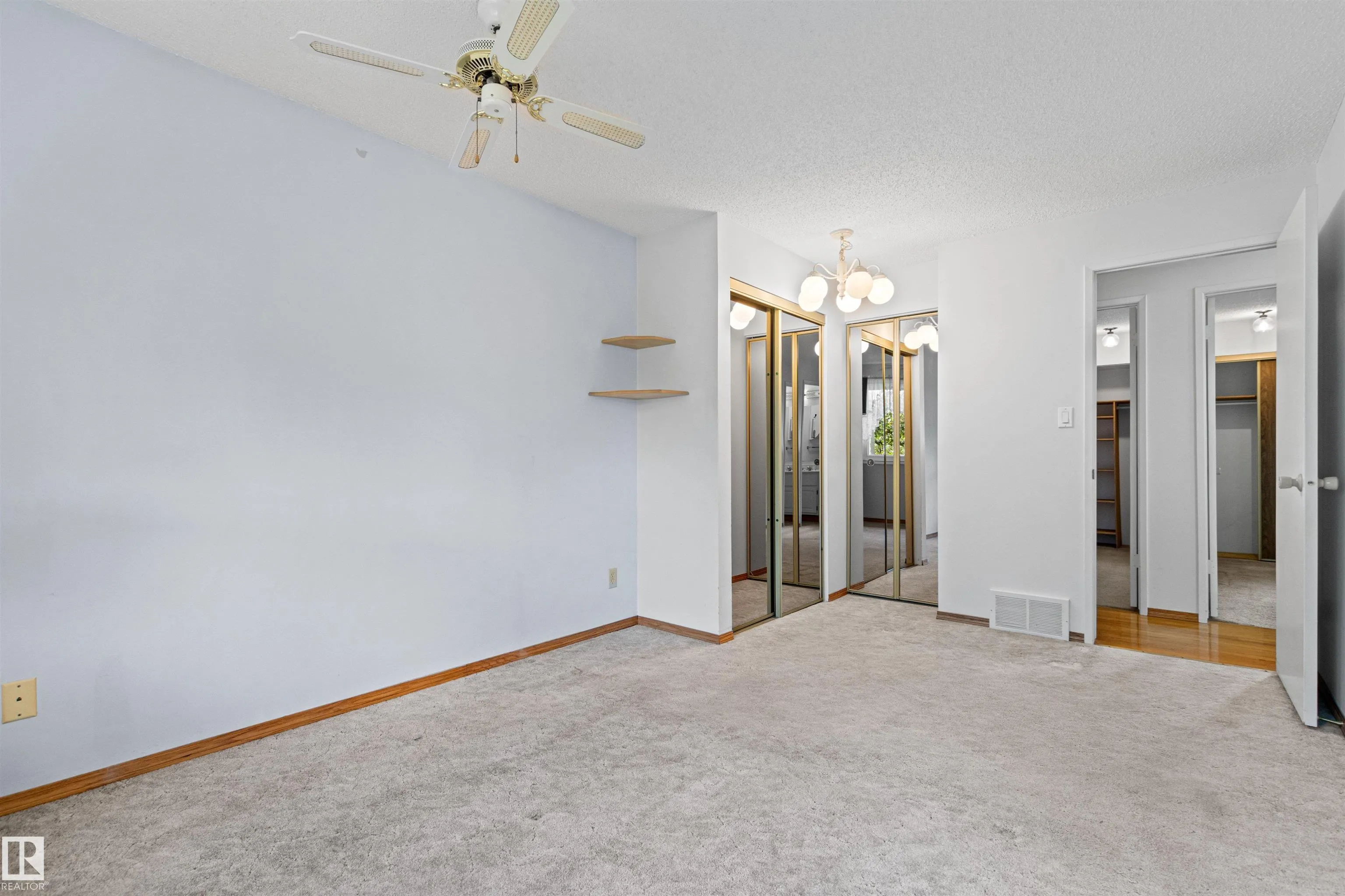 14 GOEBEL Close