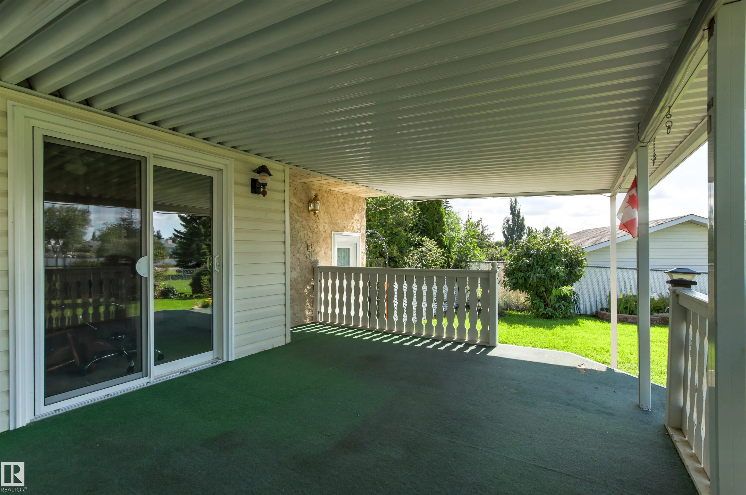 14 GOEBEL Close