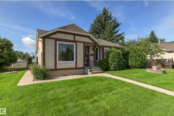 14 GOEBEL Close