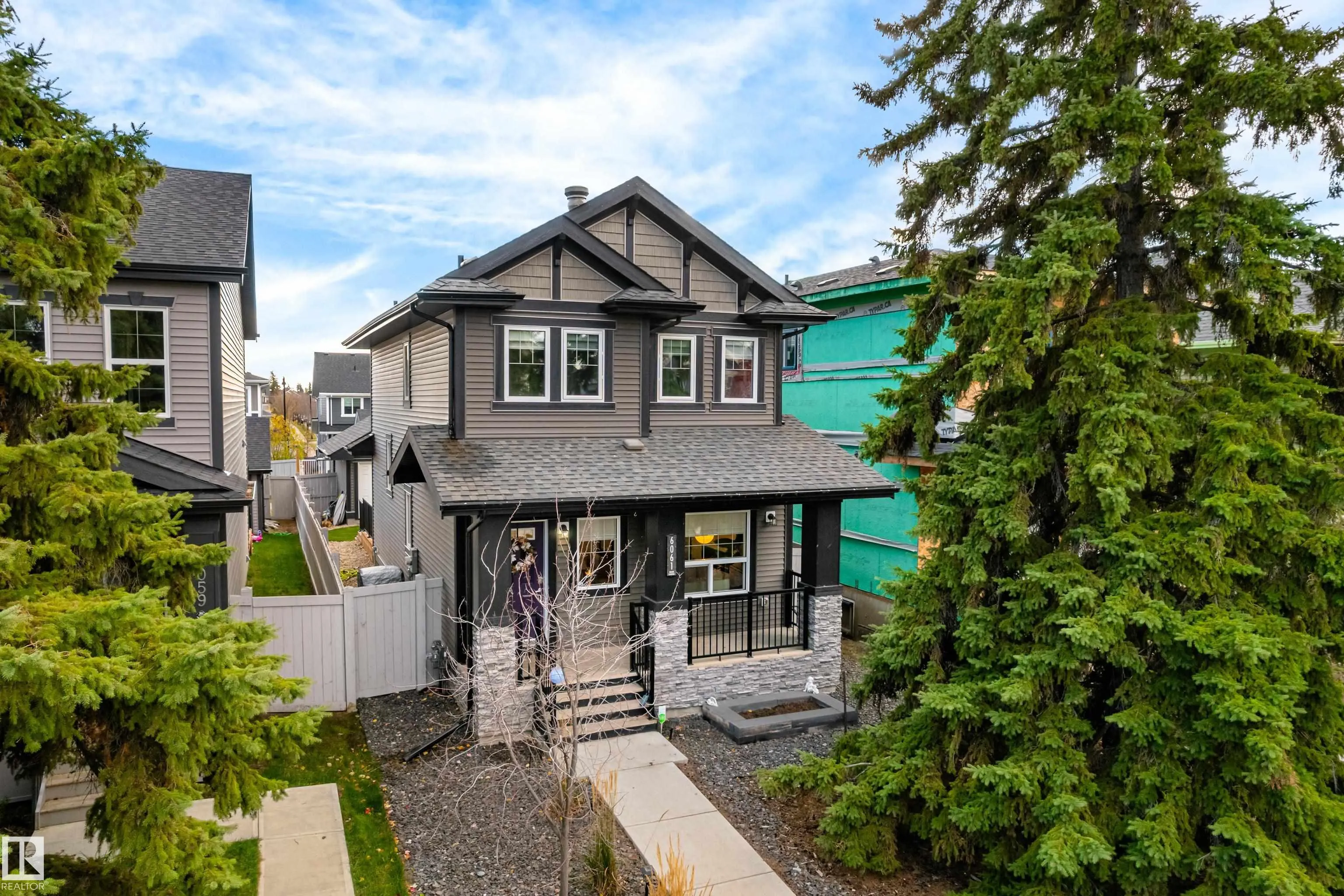 6061 Naden Landing