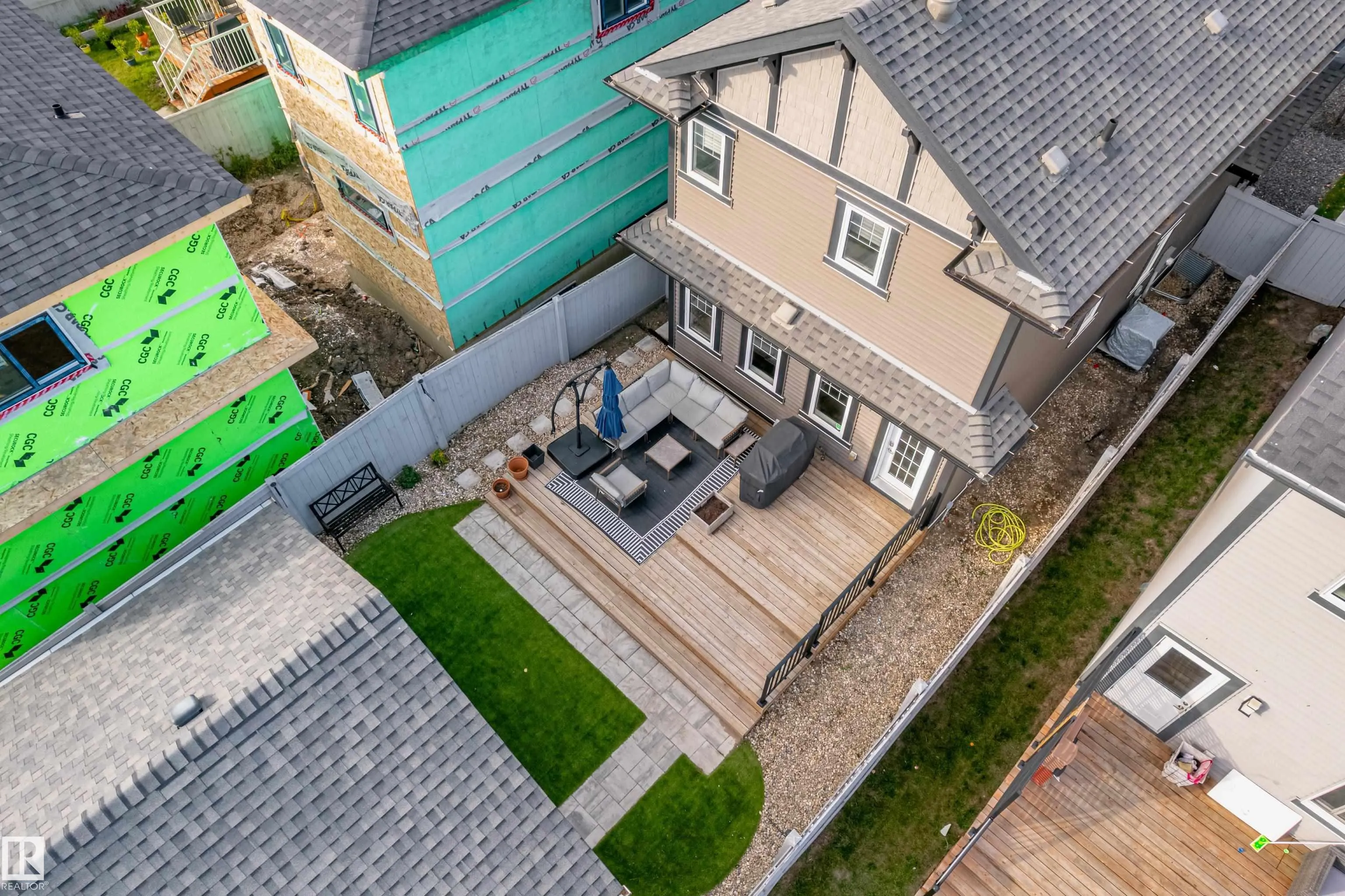 6061 Naden Landing