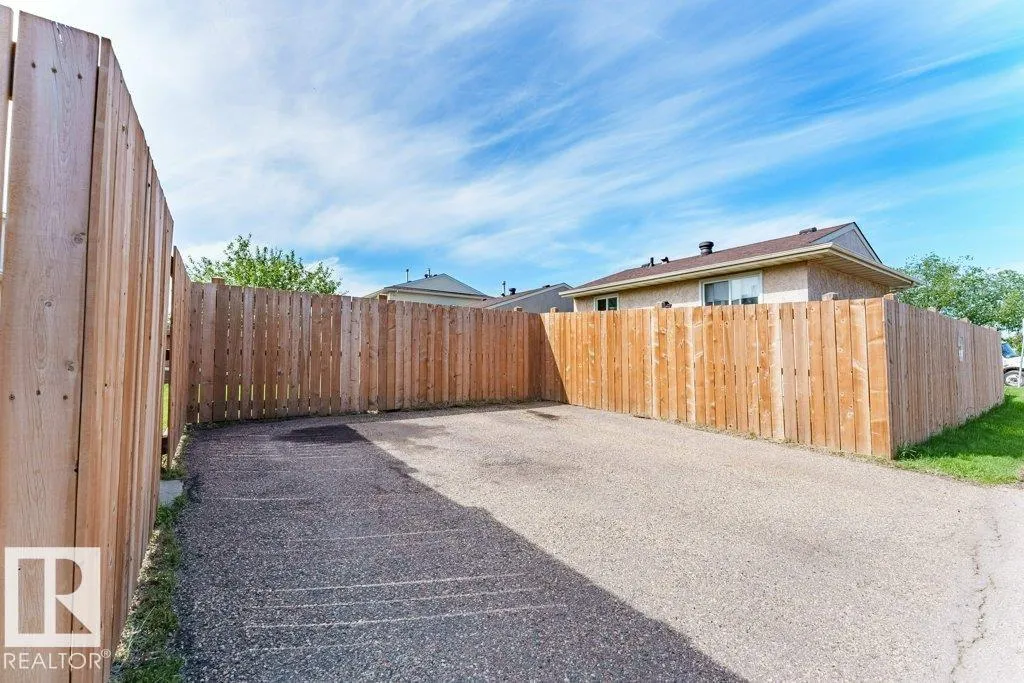 13863 114 Street