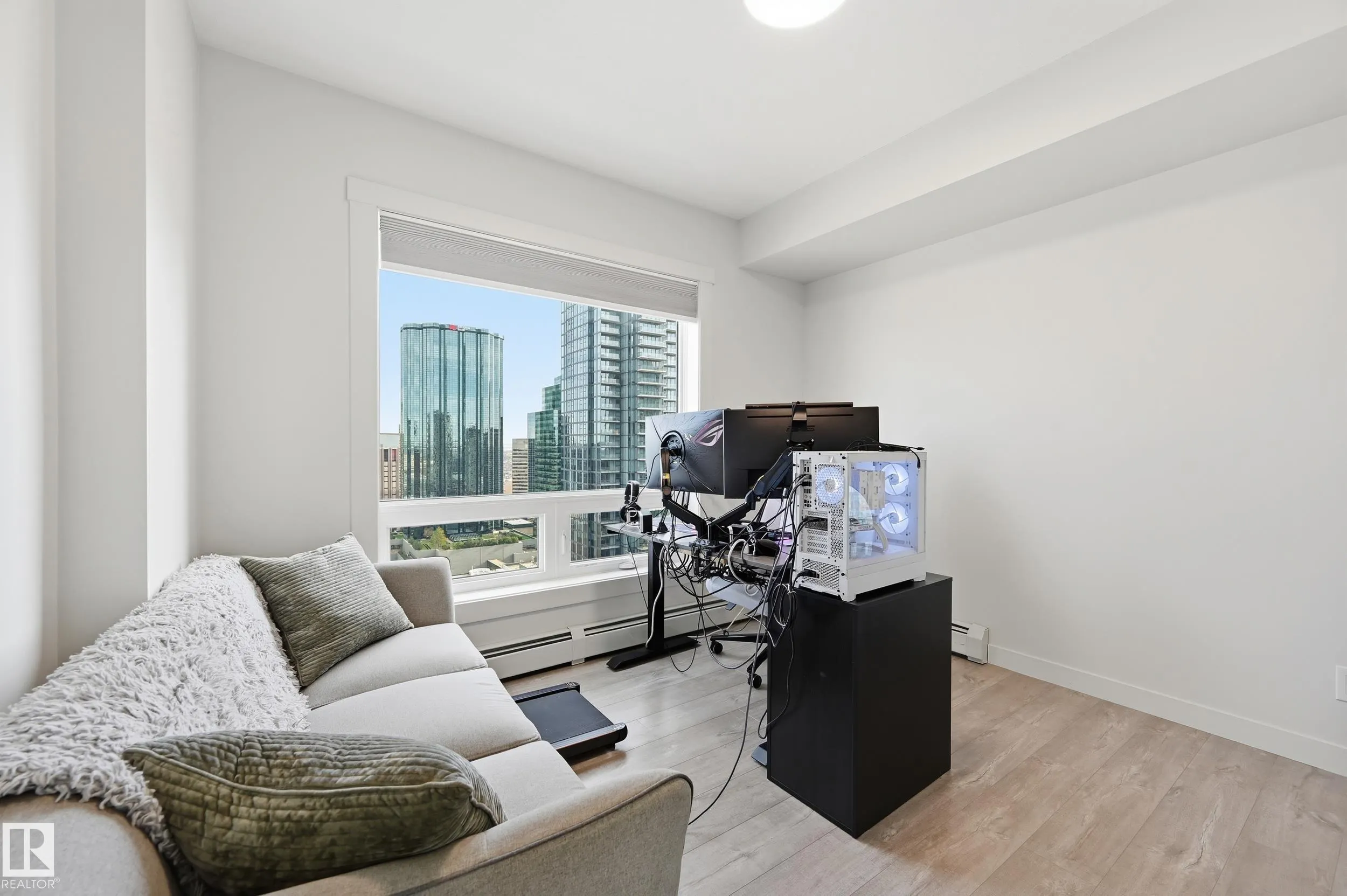 10410 102 Avenue