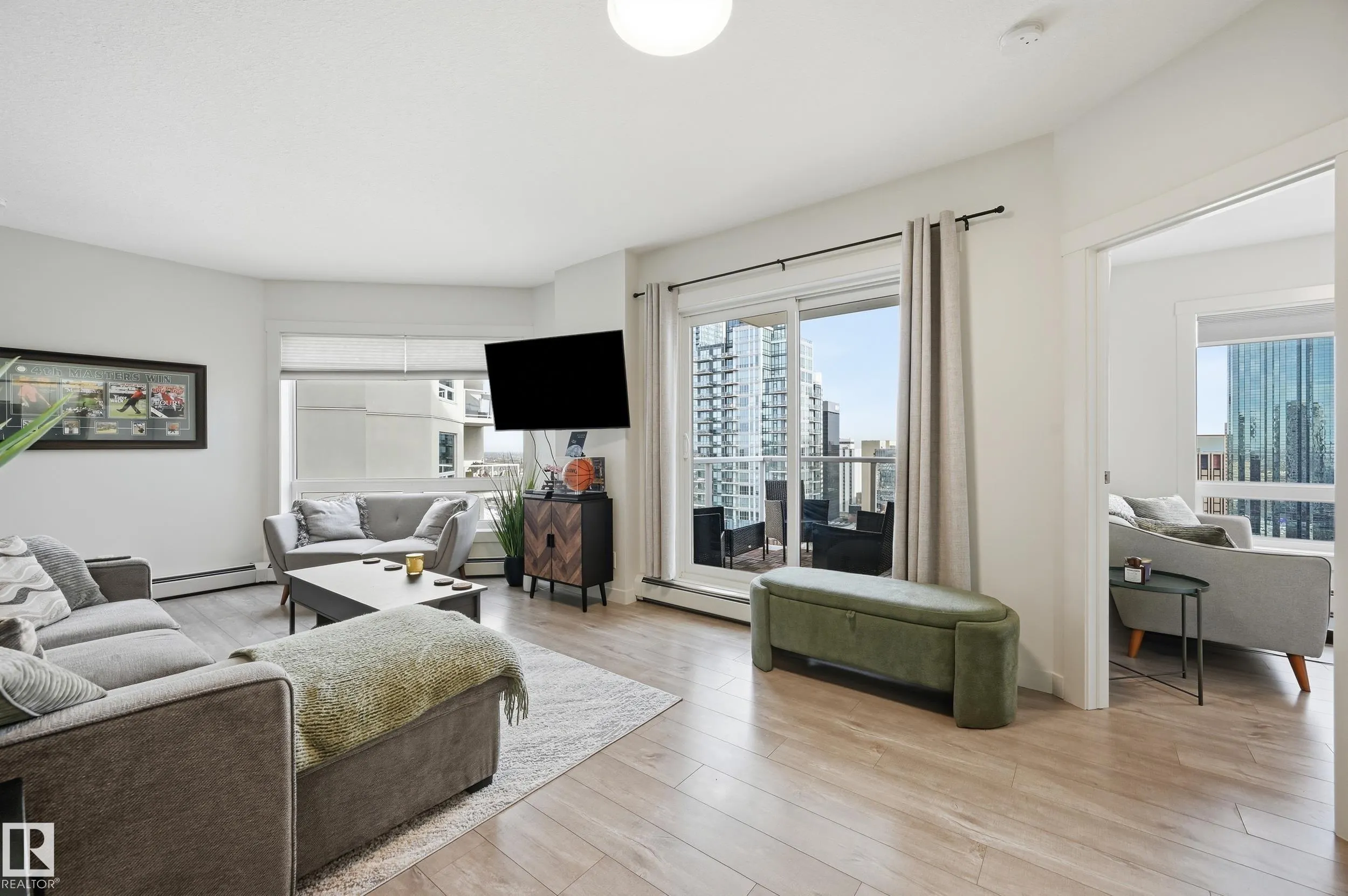10410 102 Avenue