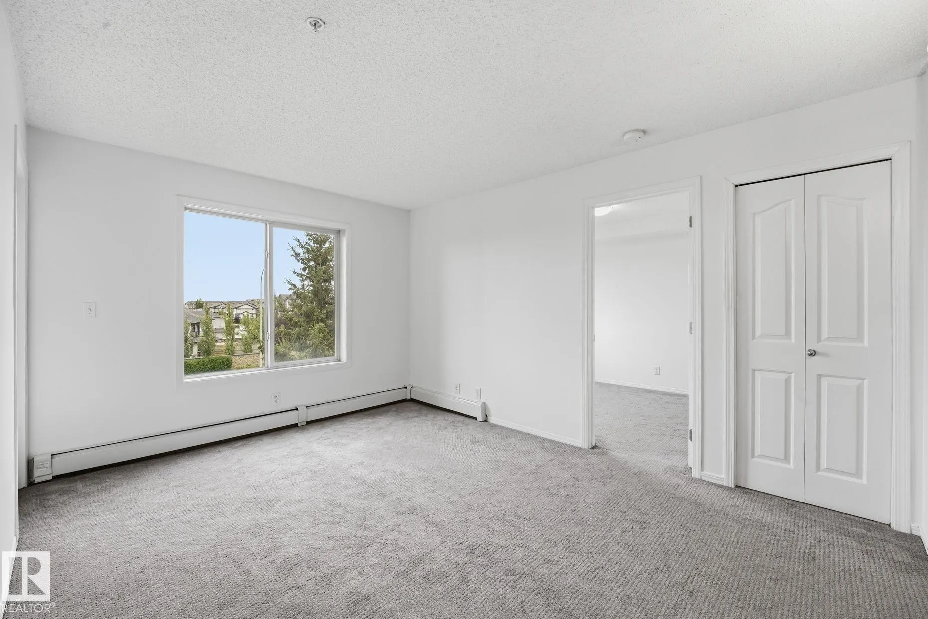11804 22 Avenue