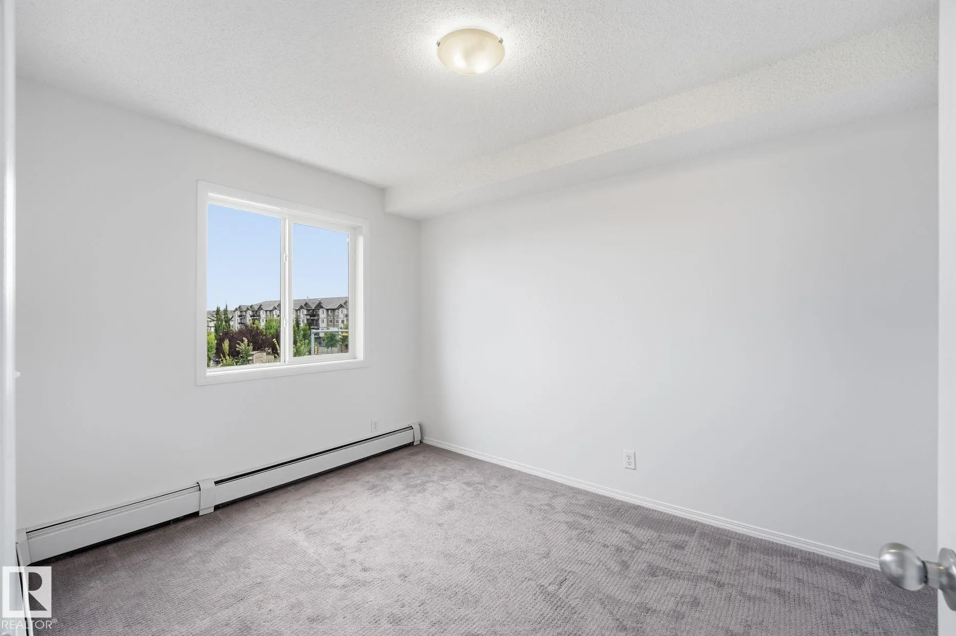11804 22 Avenue