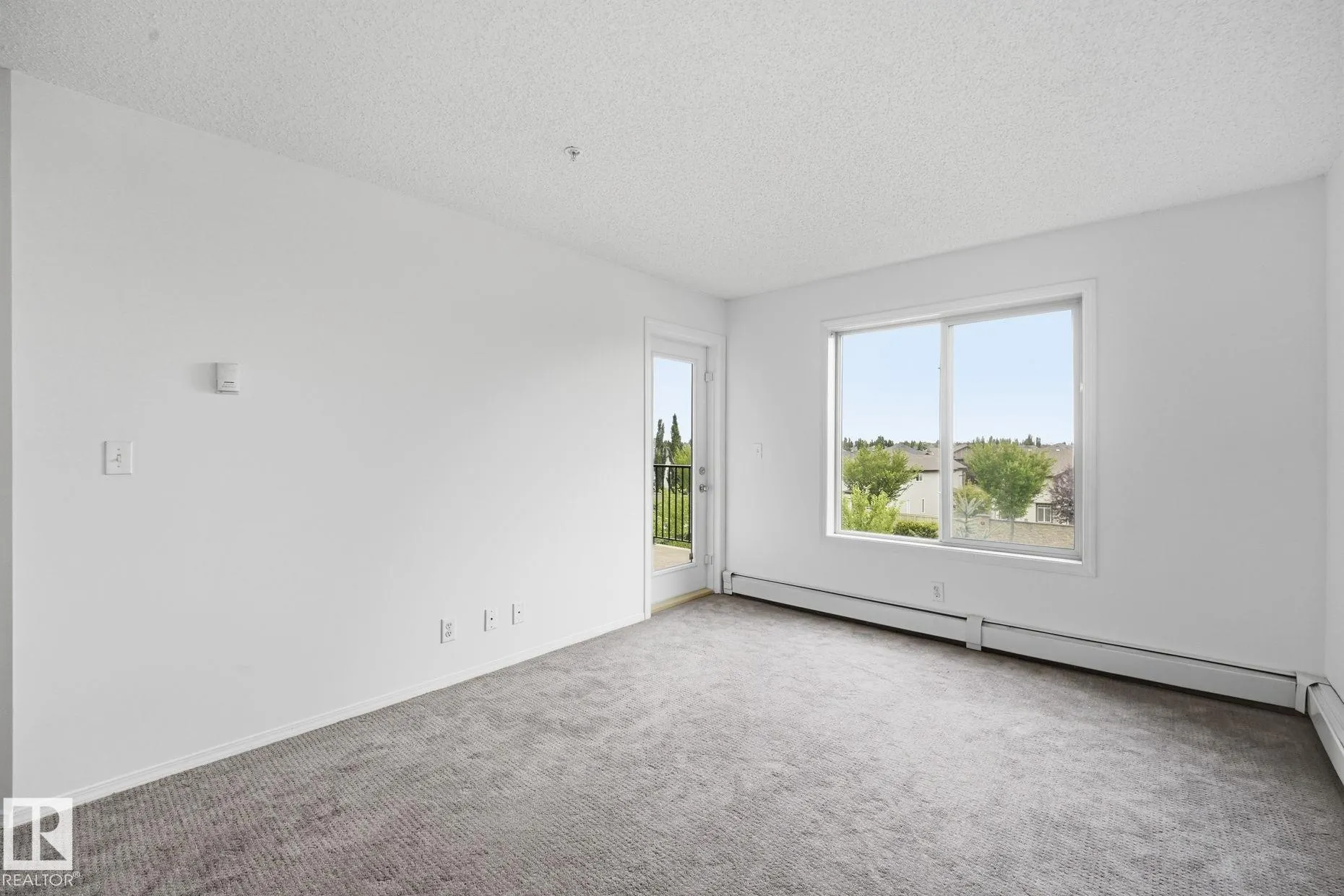 11804 22 Avenue