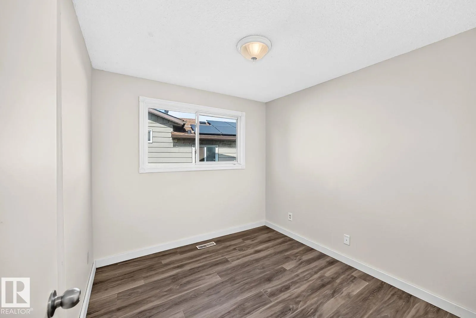 1020 60 Street