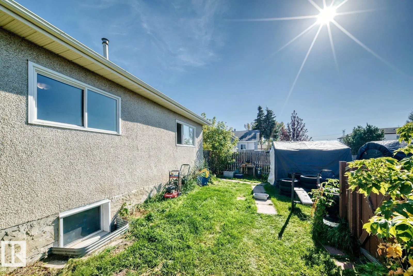1020 60 Street