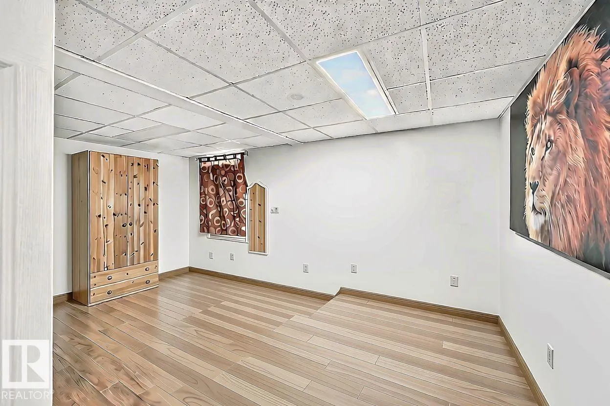 1020 60 Street