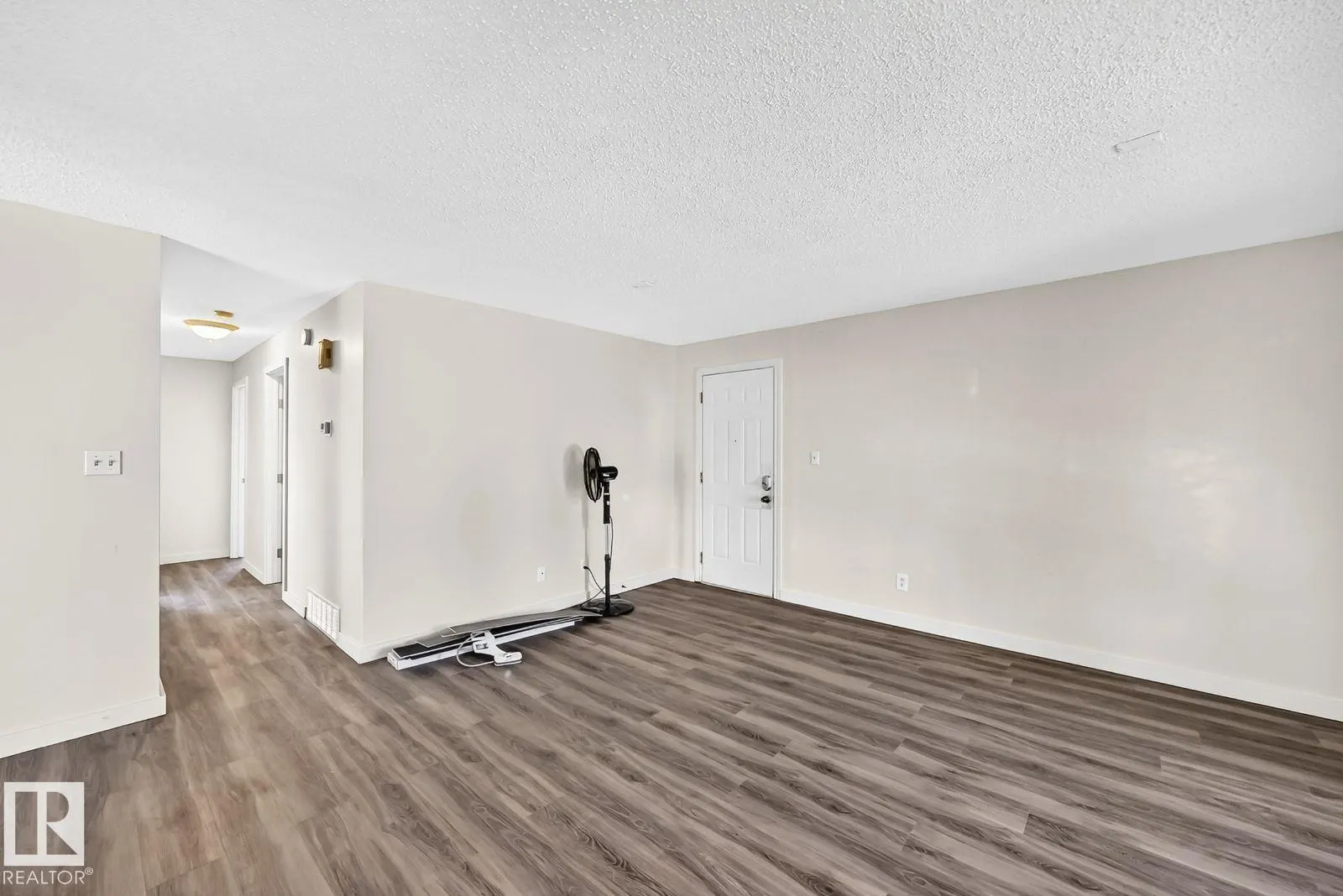 1020 60 Street