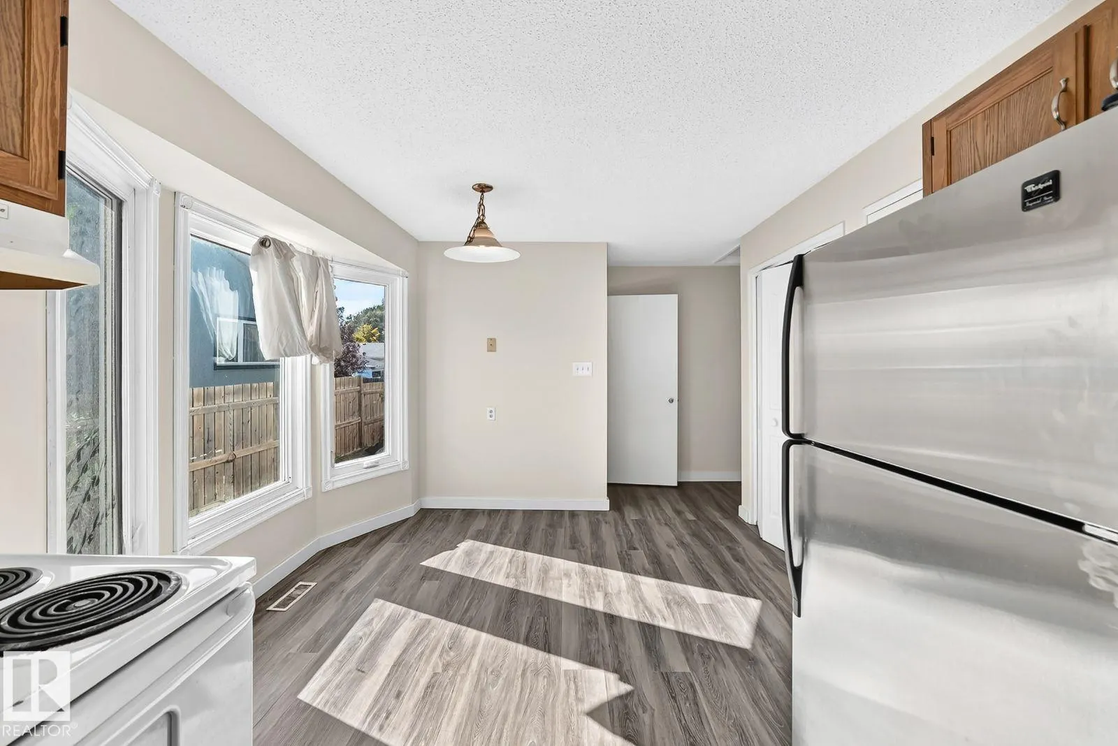 1020 60 Street