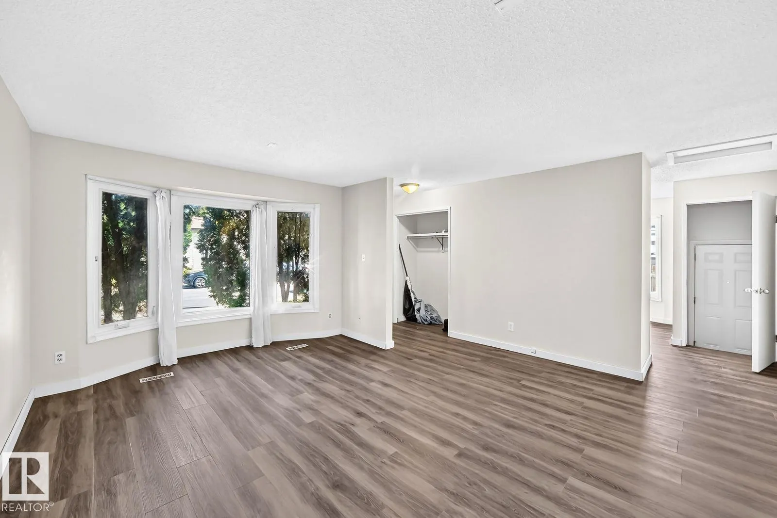 1020 60 Street